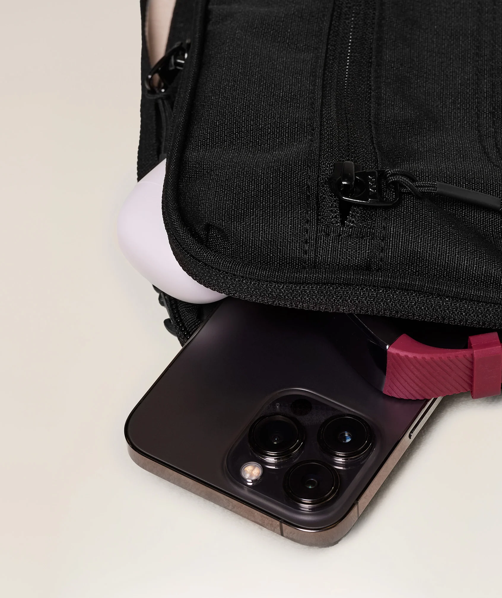 Gymshark Active Crossbody - Black - Image 3