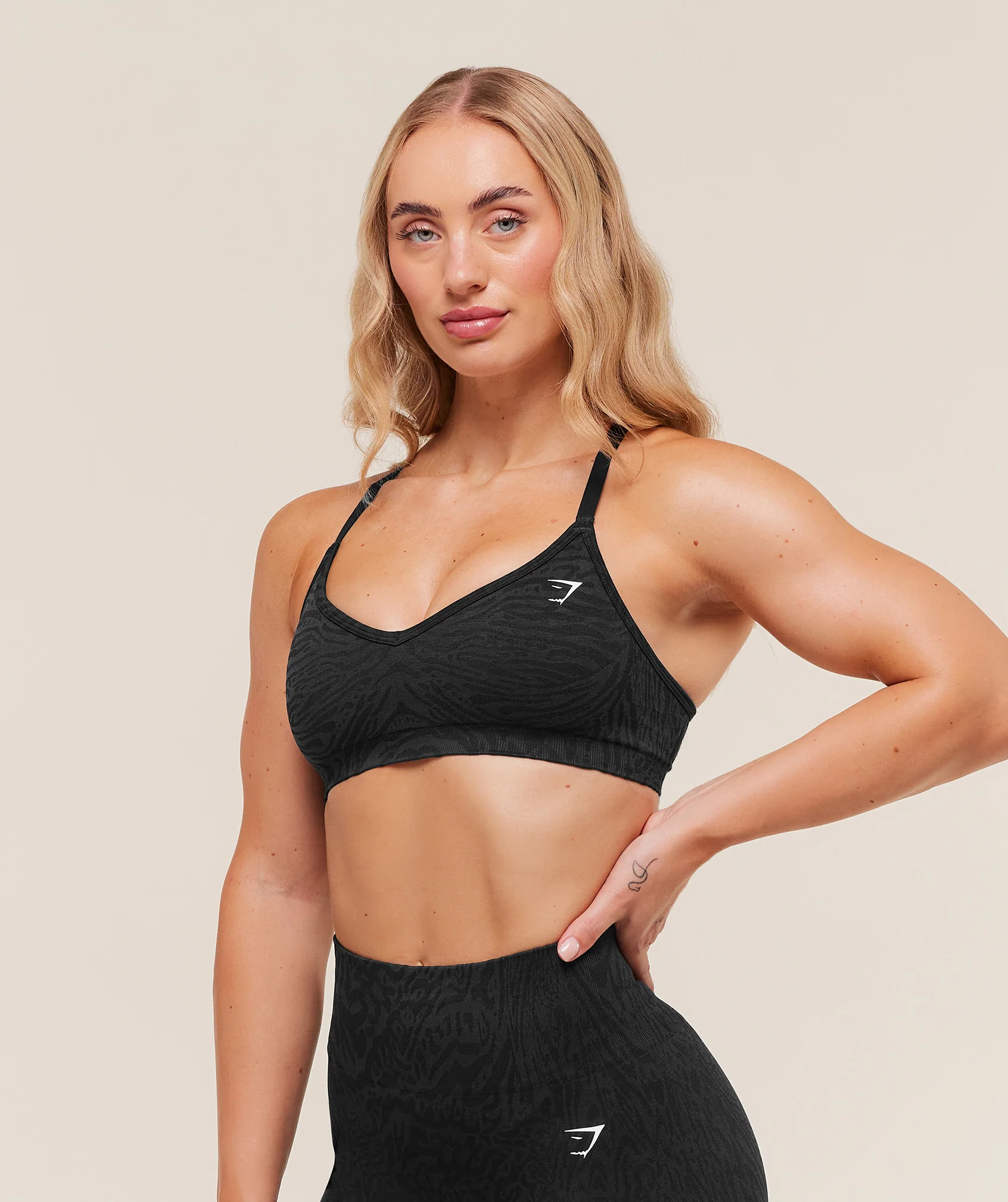 Gymshark Adapt Animal Seamless Sports Bra - Black/Asphalt Grey - Image 3