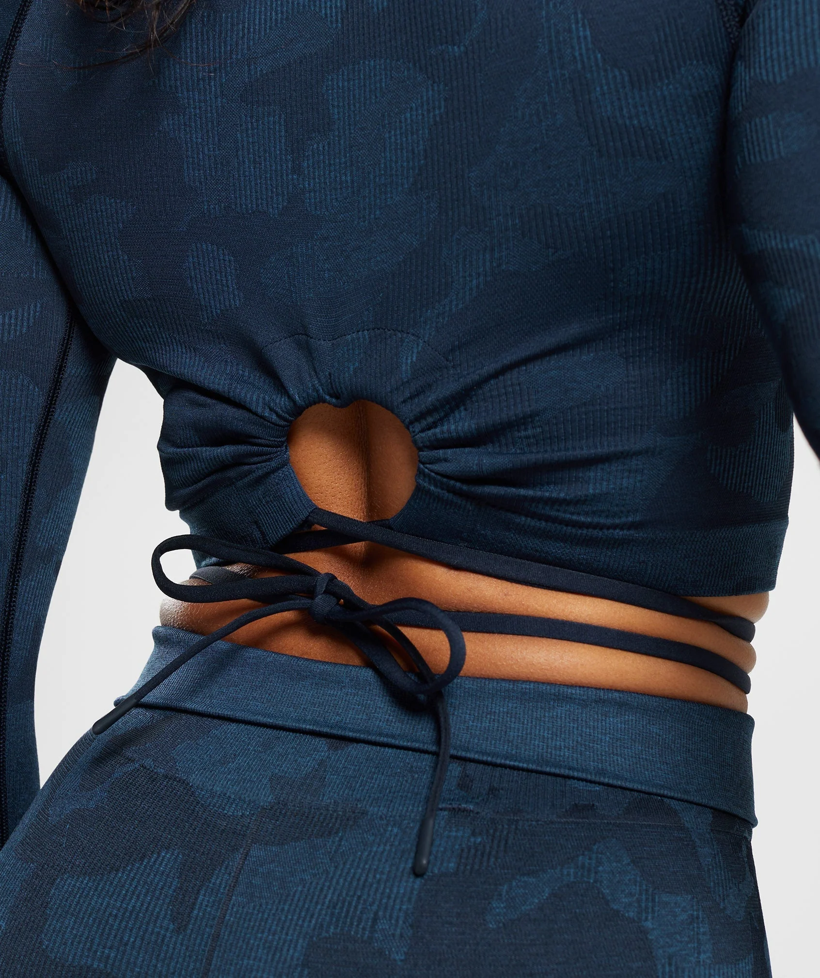 Gymshark Adapt Camo Seamless Ribbed Long Sleeve Crop Top - Midnight Blue/Ash Blue - Image 5