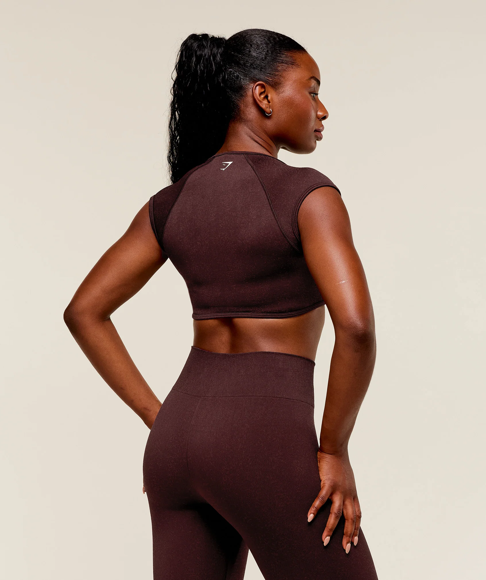 Gymshark Adapt Fleck x Whitney Short Sleeve Crop Top - Cherry Purple/Rich Maroon - Image 3