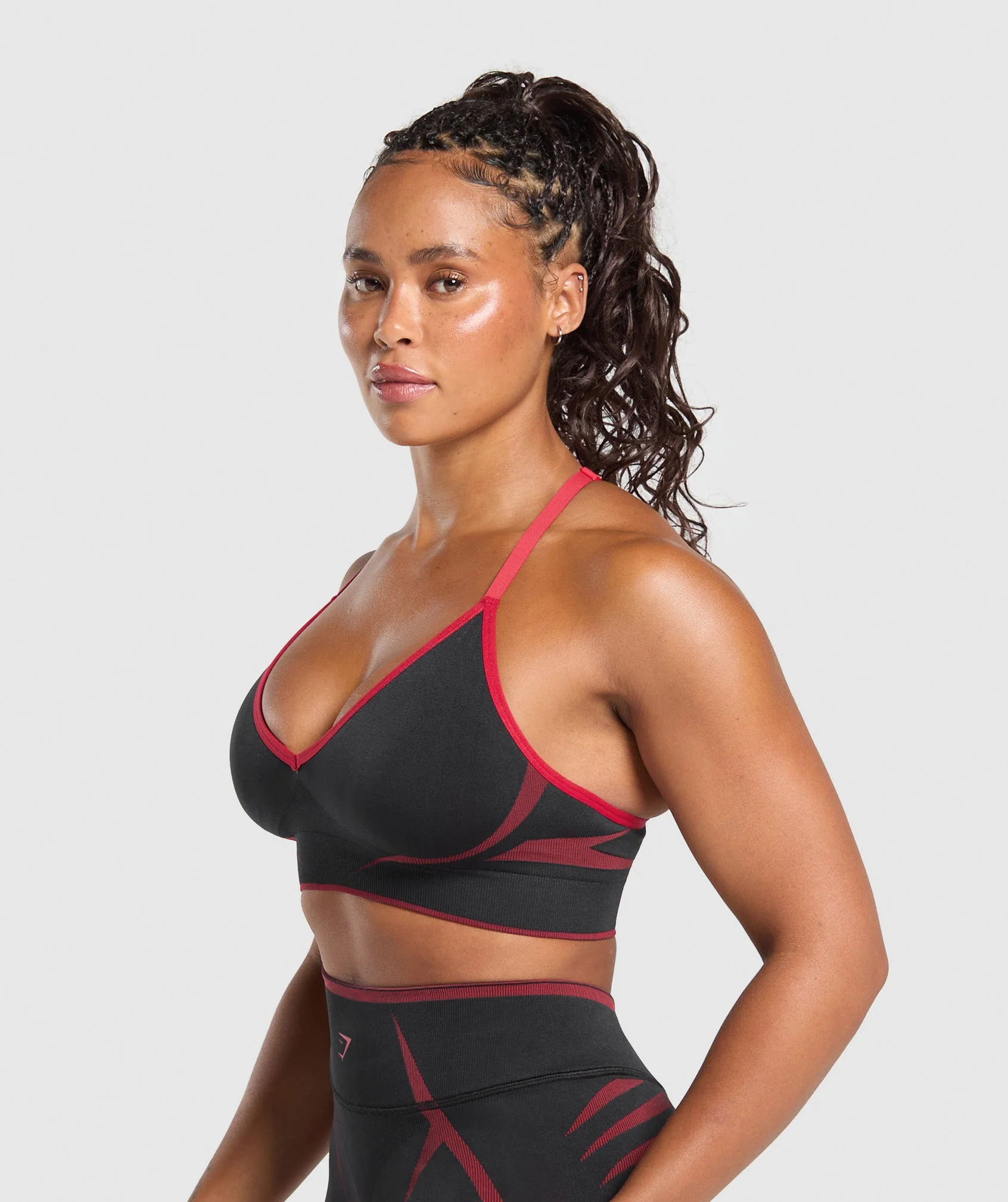 Gymshark Apex Lift Seamless Sports Bra - Black/Carmine Red - Image 3