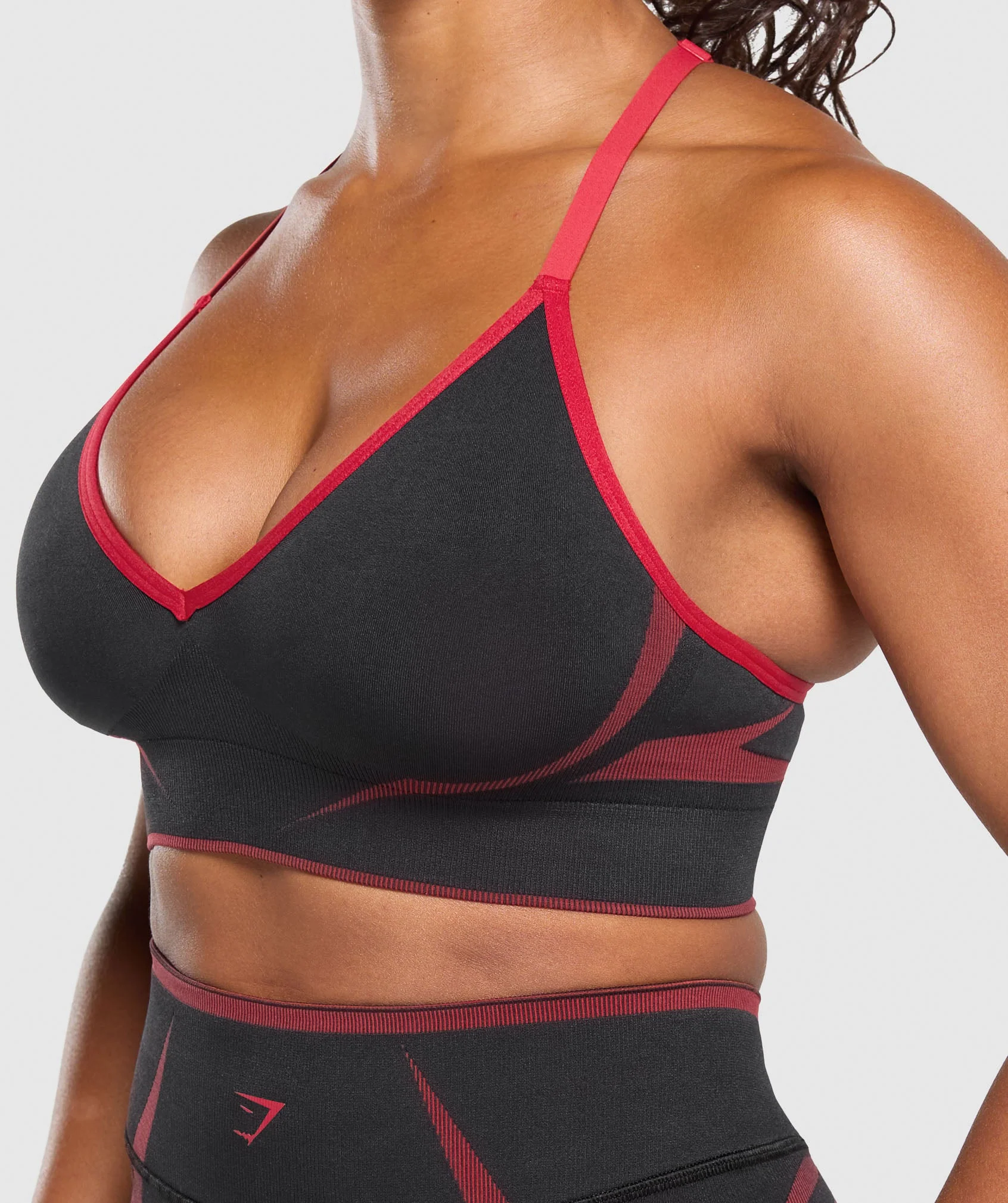 Gymshark Apex Lift Seamless Sports Bra - Black/Carmine Red - Image 7