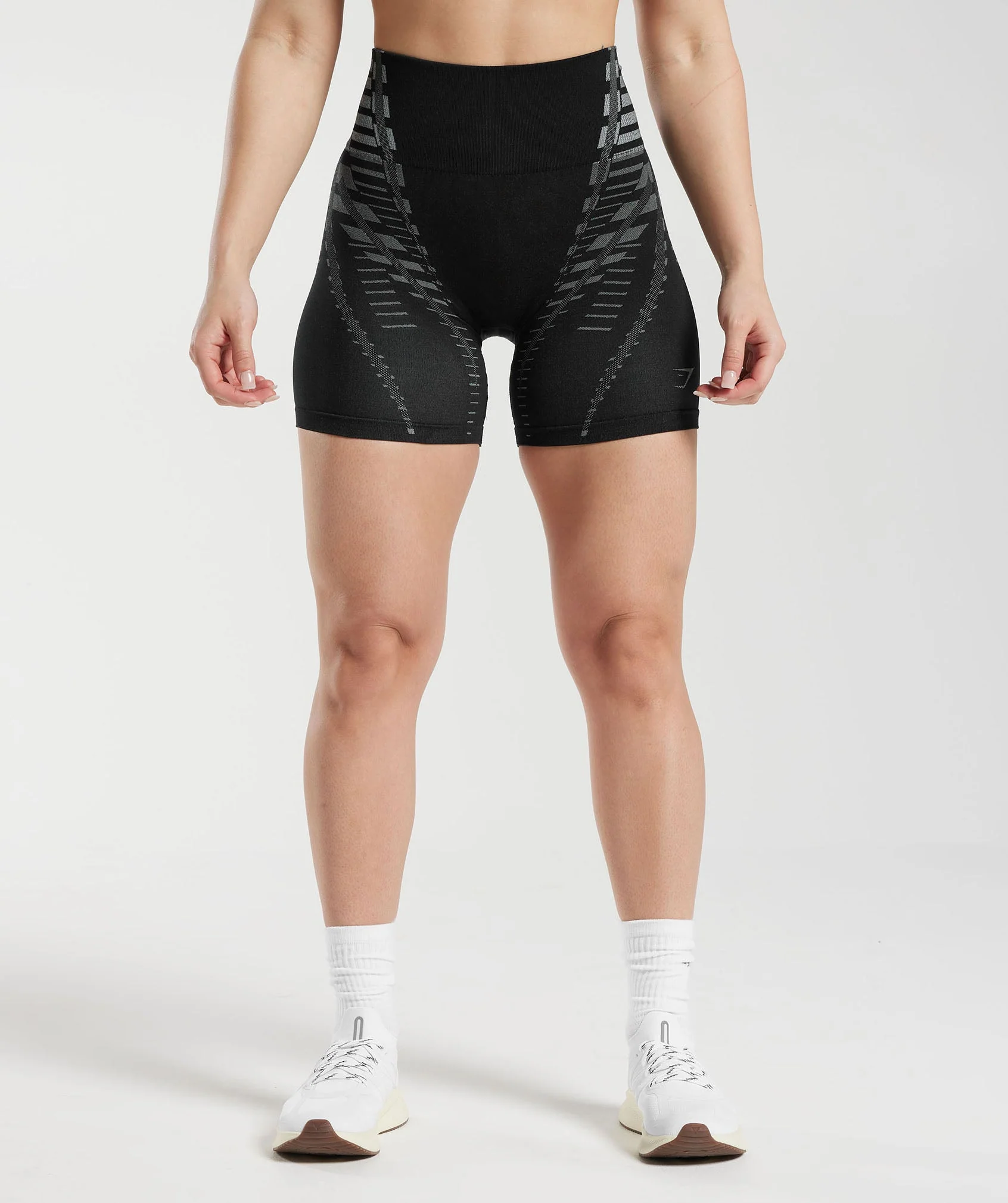 Gymshark Apex Limit Shorts - Black/Light Grey