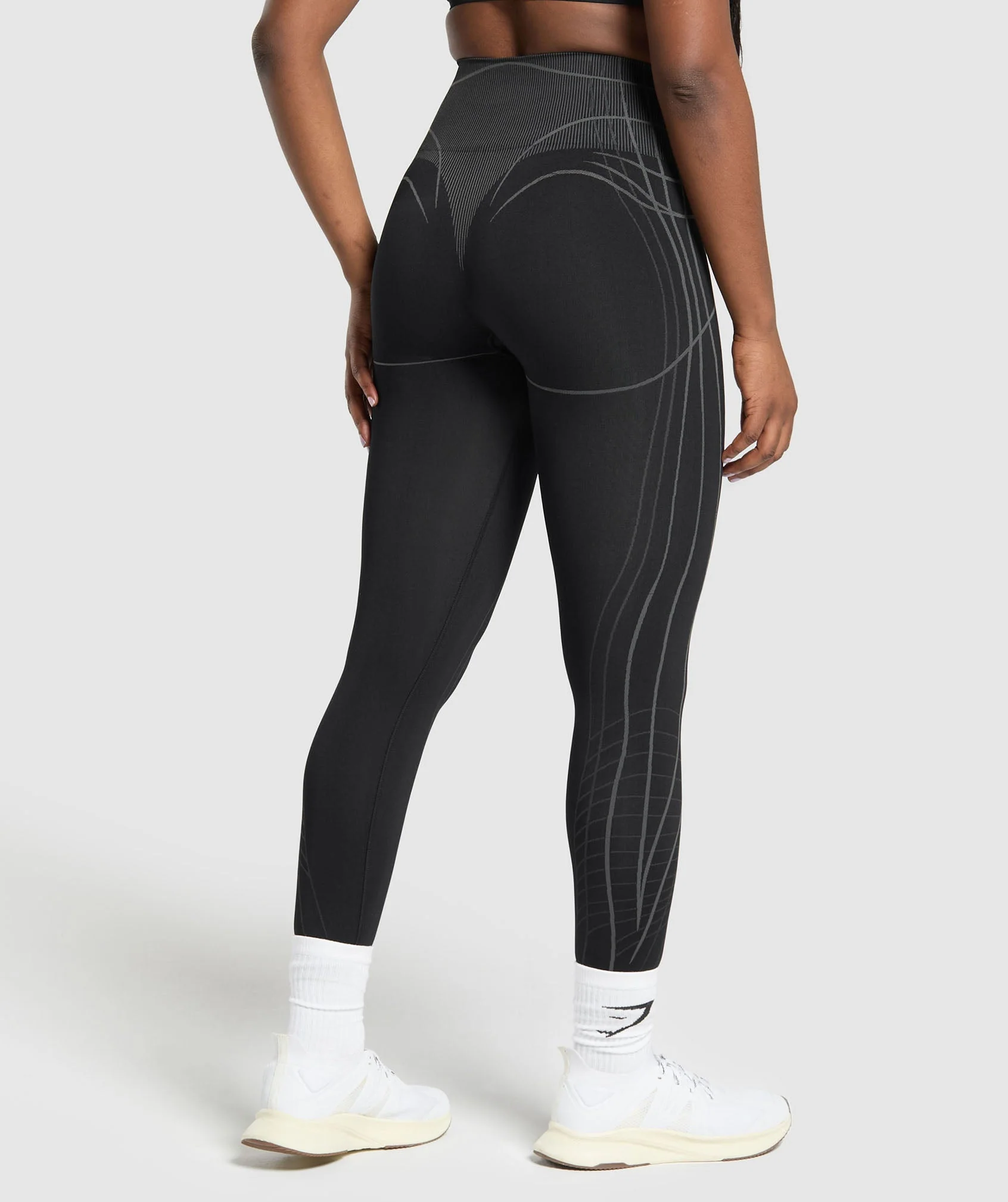 Gymshark Apex Seamless Leggings - Black/Graphite Grey - Image 2