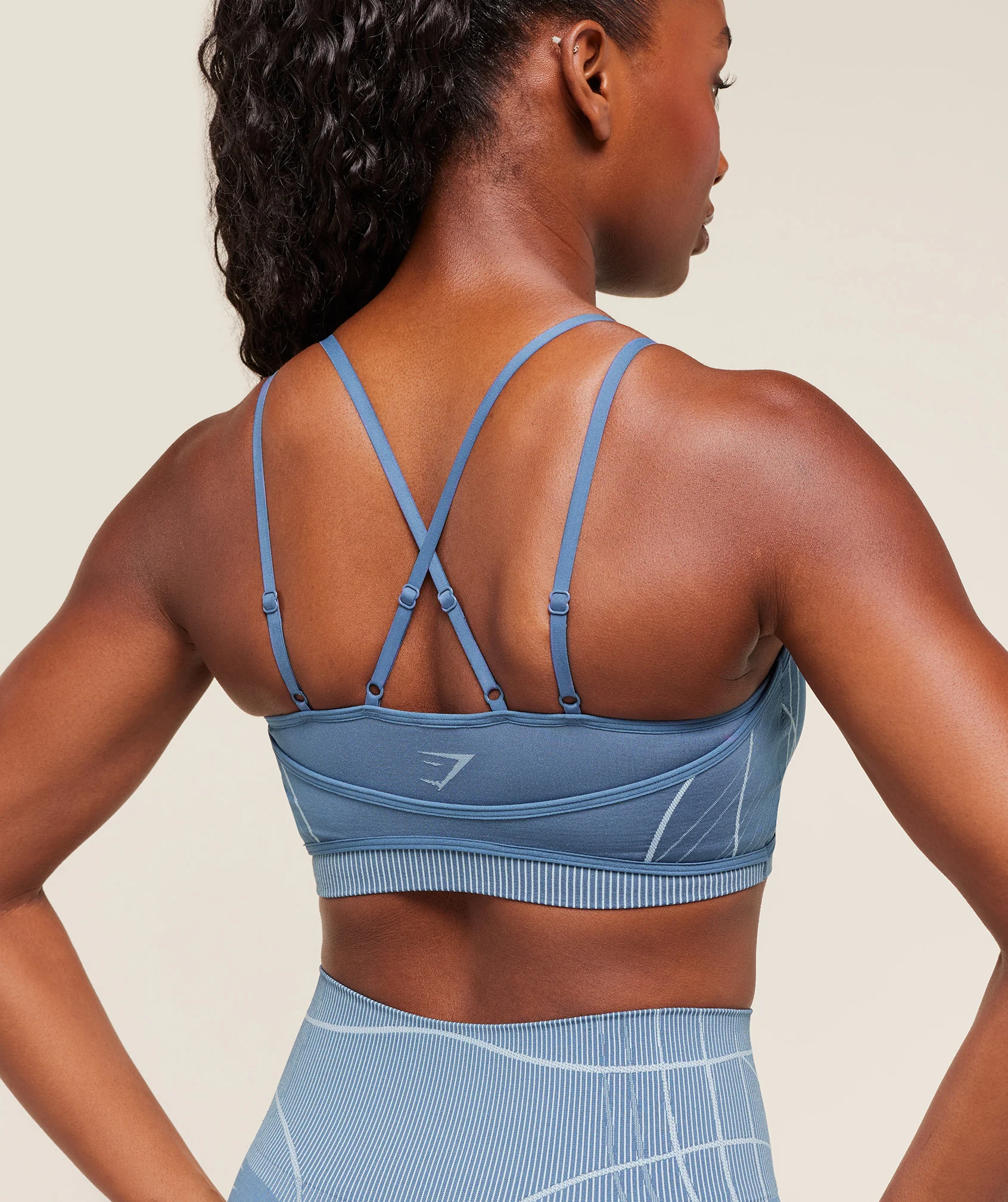 Gymshark Apex Seamless Strappy Sports Bra - Worn Blue/Gentle Blue - Image 5