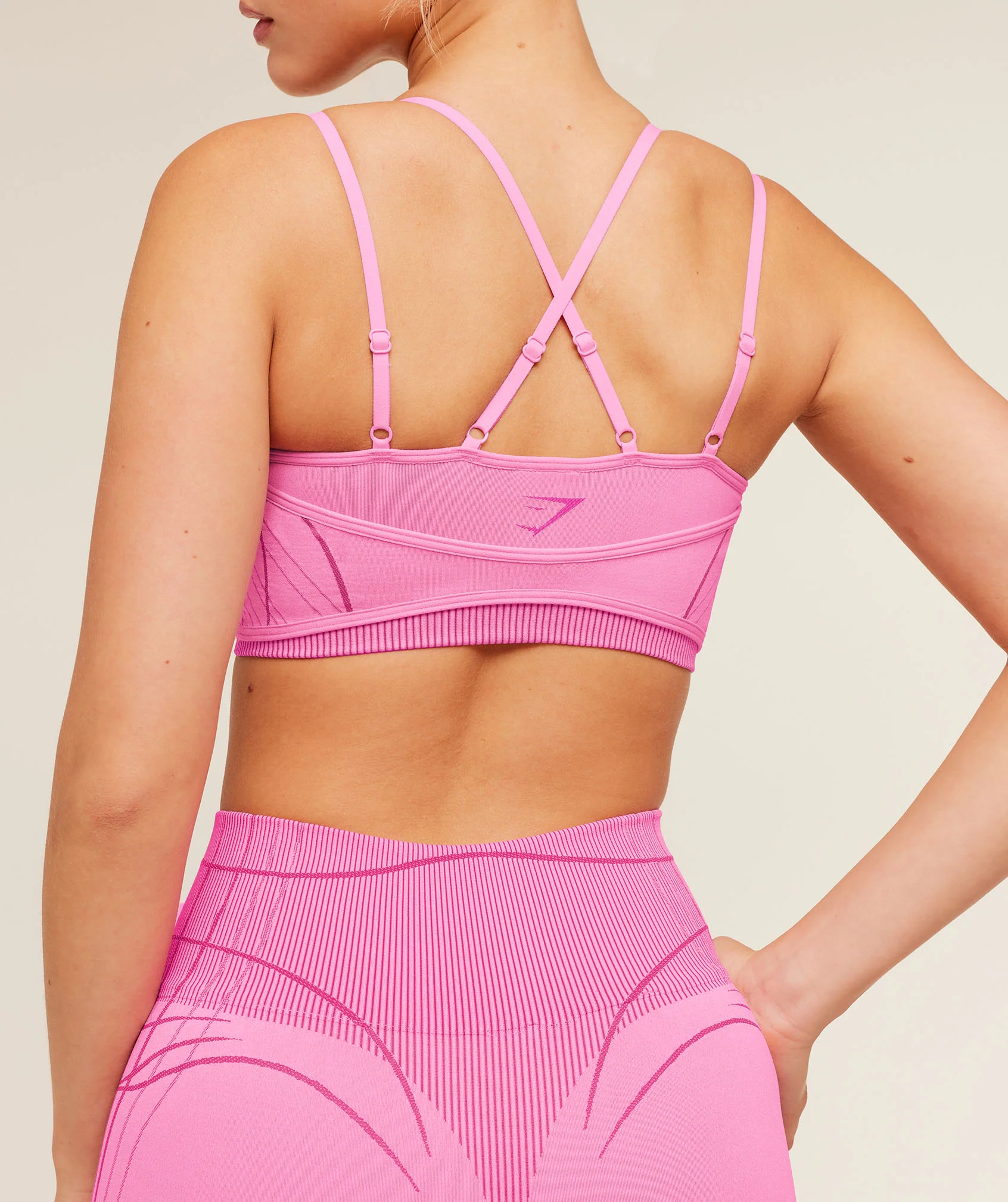 Gymshark Apex Seamless Strappy Sports Bra - Focus Pink/Super-Set Pink - Image 5