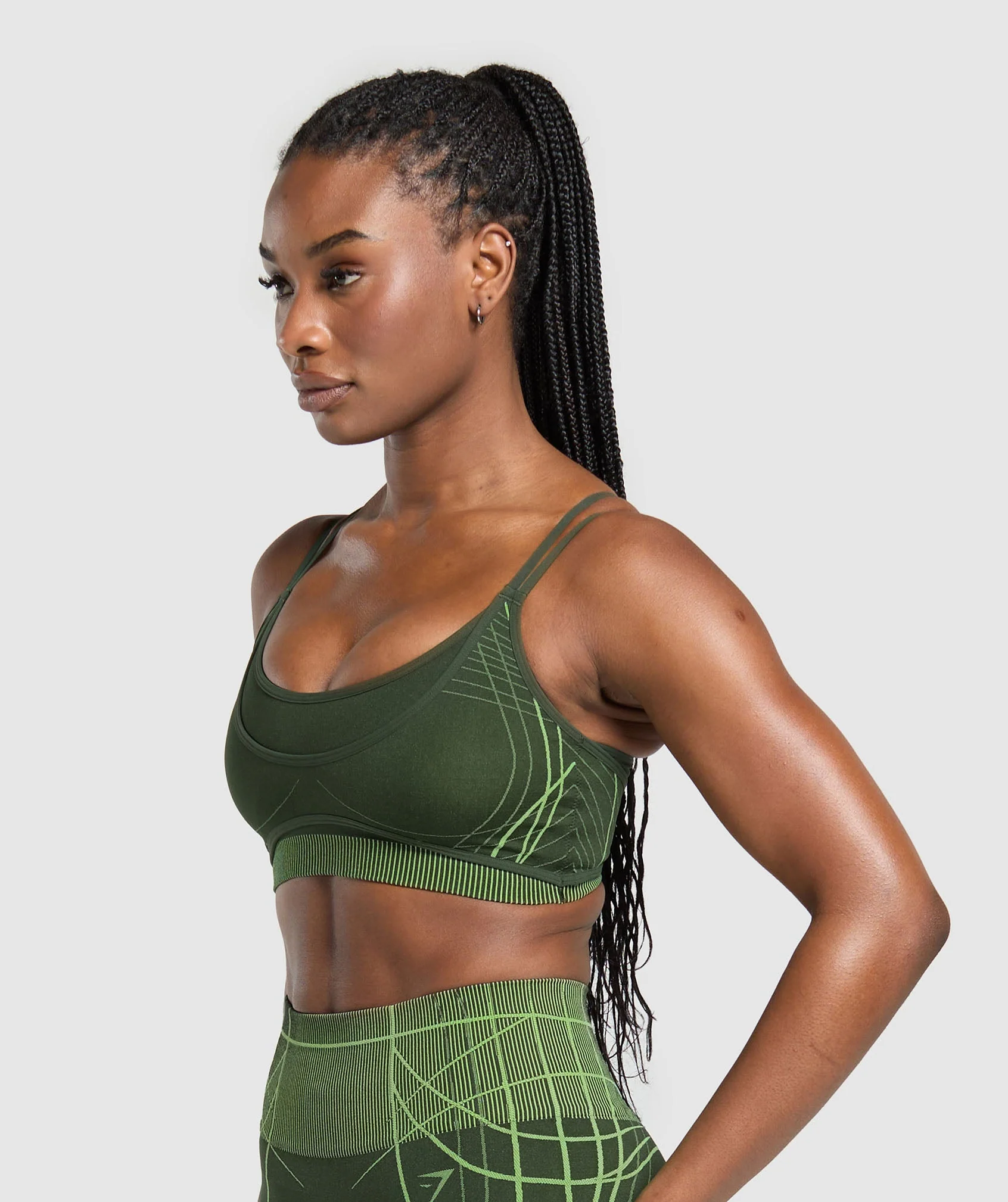 Gymshark Apex Seamless Strappy Sports Bra - Trail Green/Energy Gelato Green - Image 4