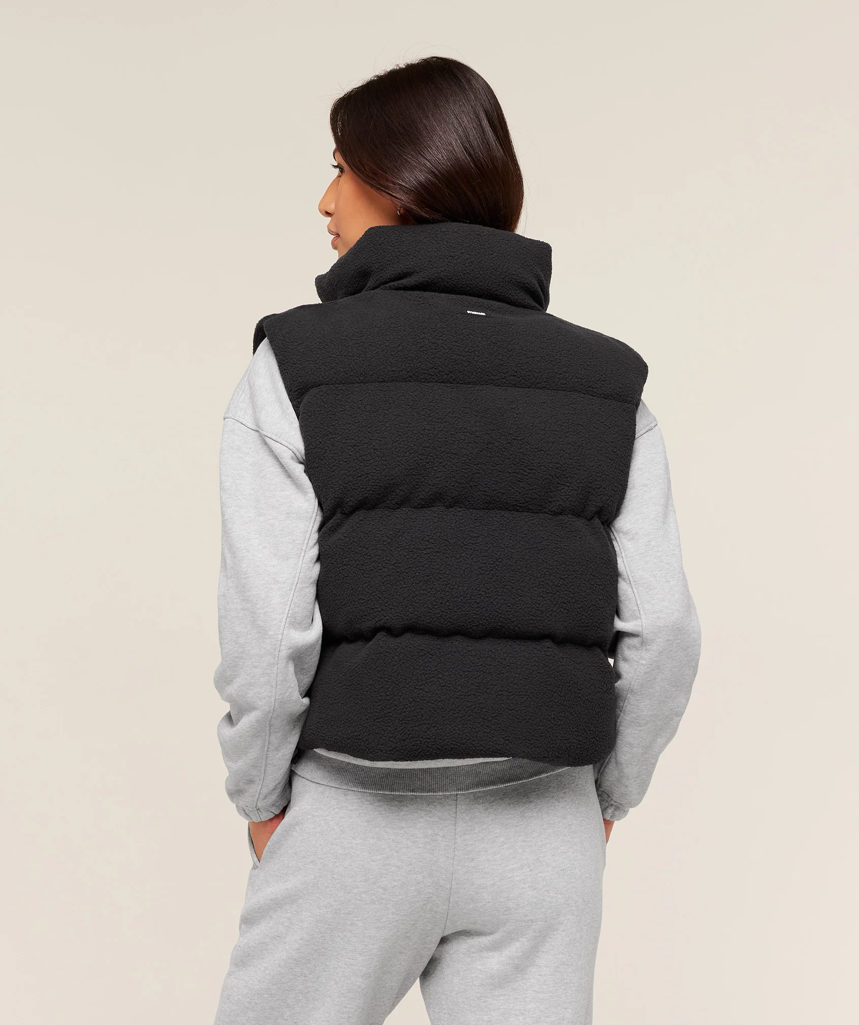 Gymshark Borg Puffer Vest - Black - Image 2