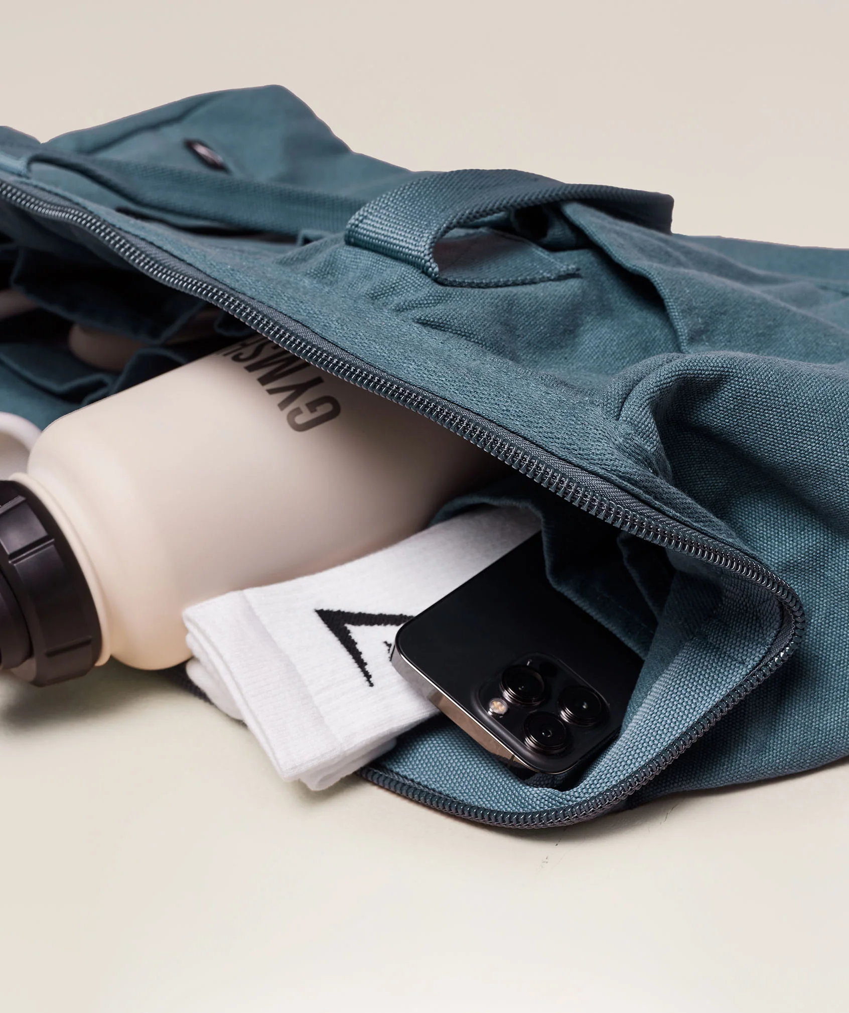Gymshark Built Tool Bag - Iron Blue/Titanium Blue - Image 3