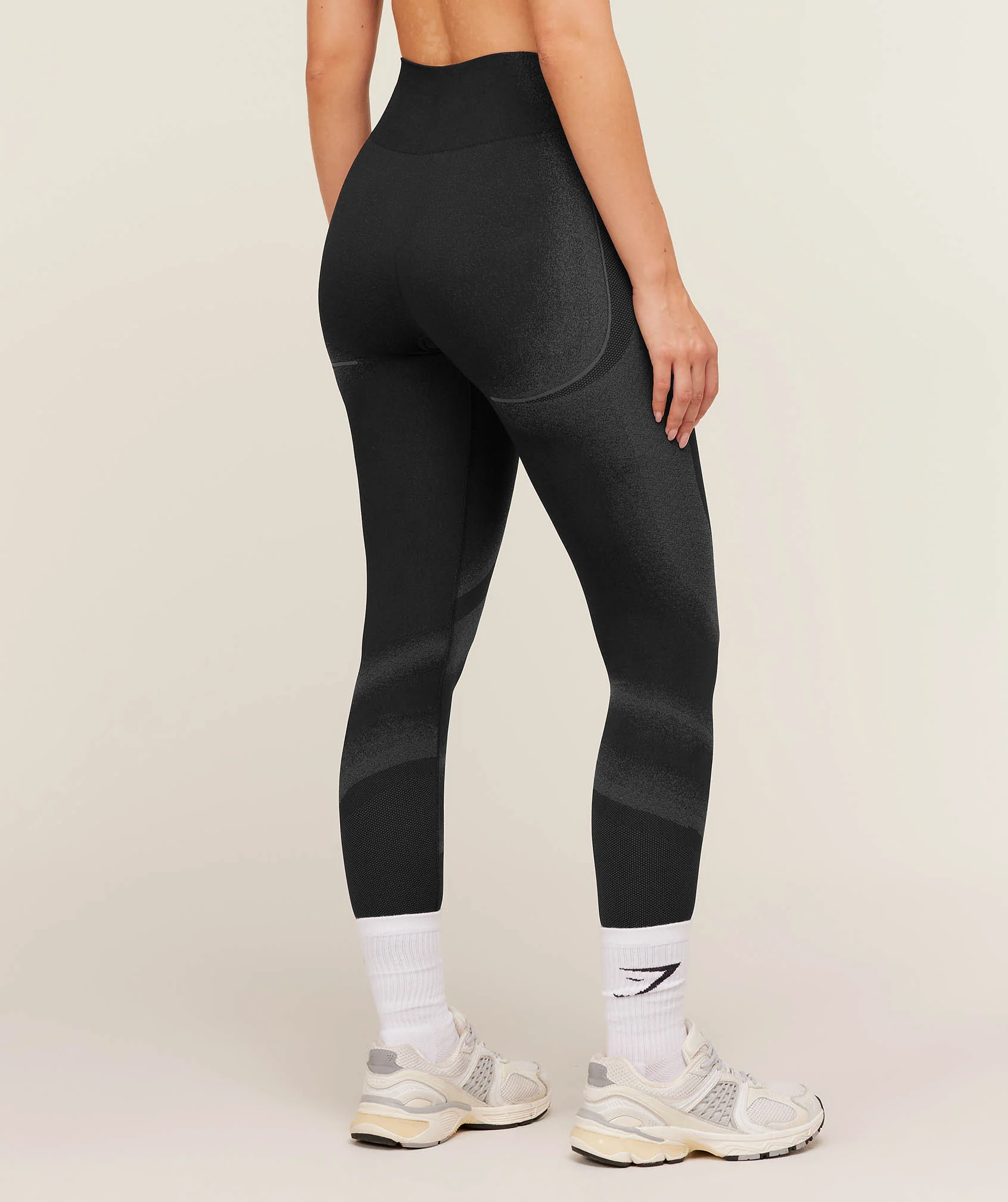Gymshark Charge Seamless Leggings - Black/Graphite Grey - Image 2