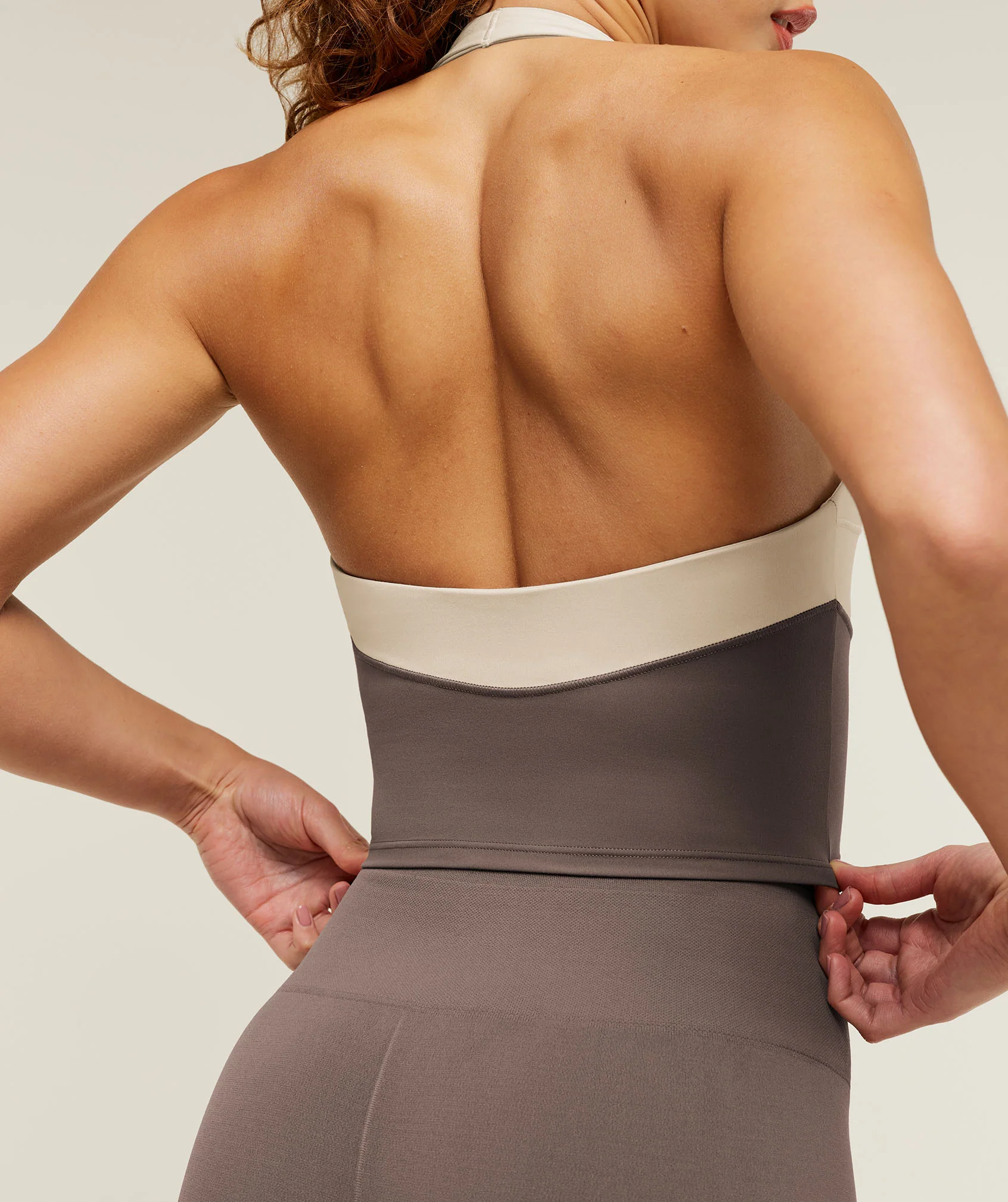 Gymshark Colour Block Halter Neck Tank With Shelf - Cool Brown/Pebble Grey - Image 5