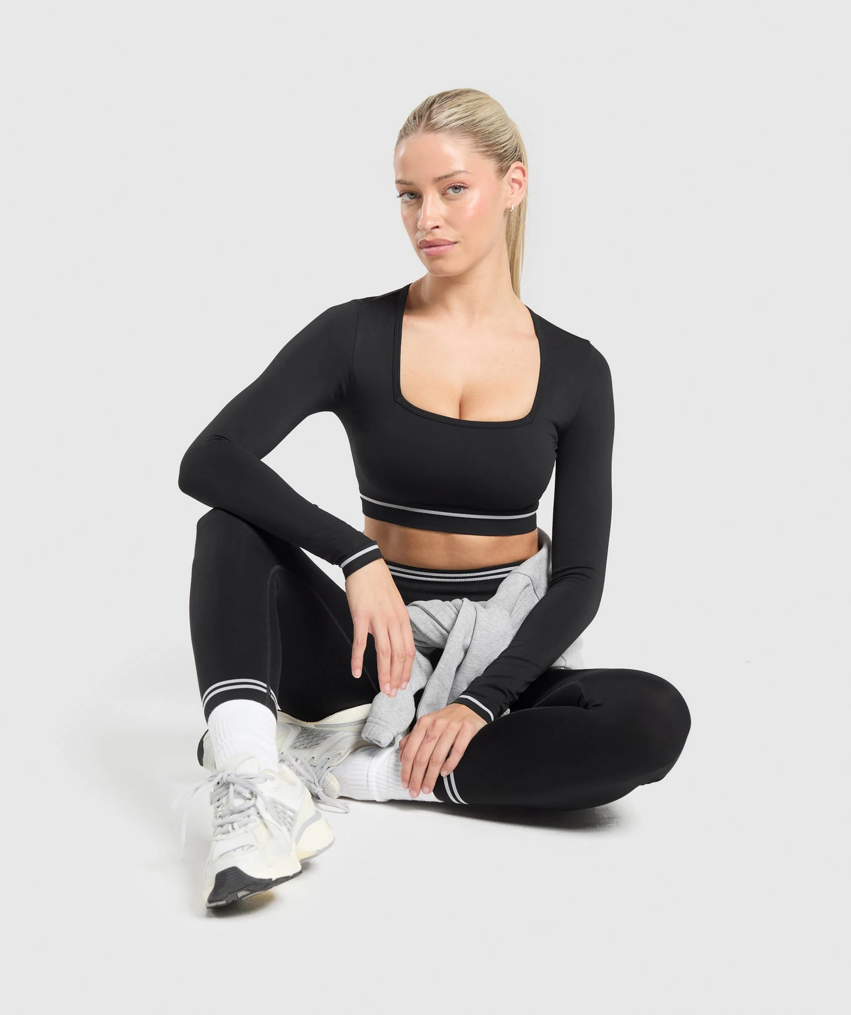 Gymshark Contrast Seamless Crop Top - Black - Image 5