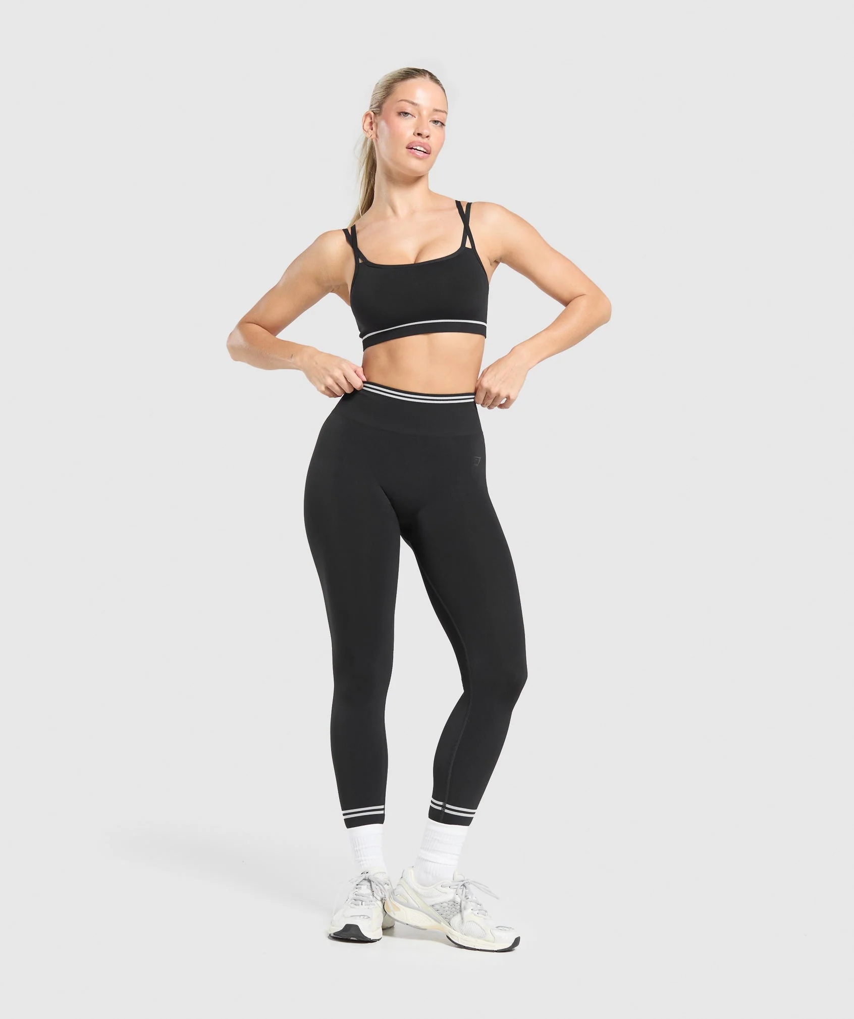 Gymshark Contrast Seamless Sports Bra - Black - Image 4