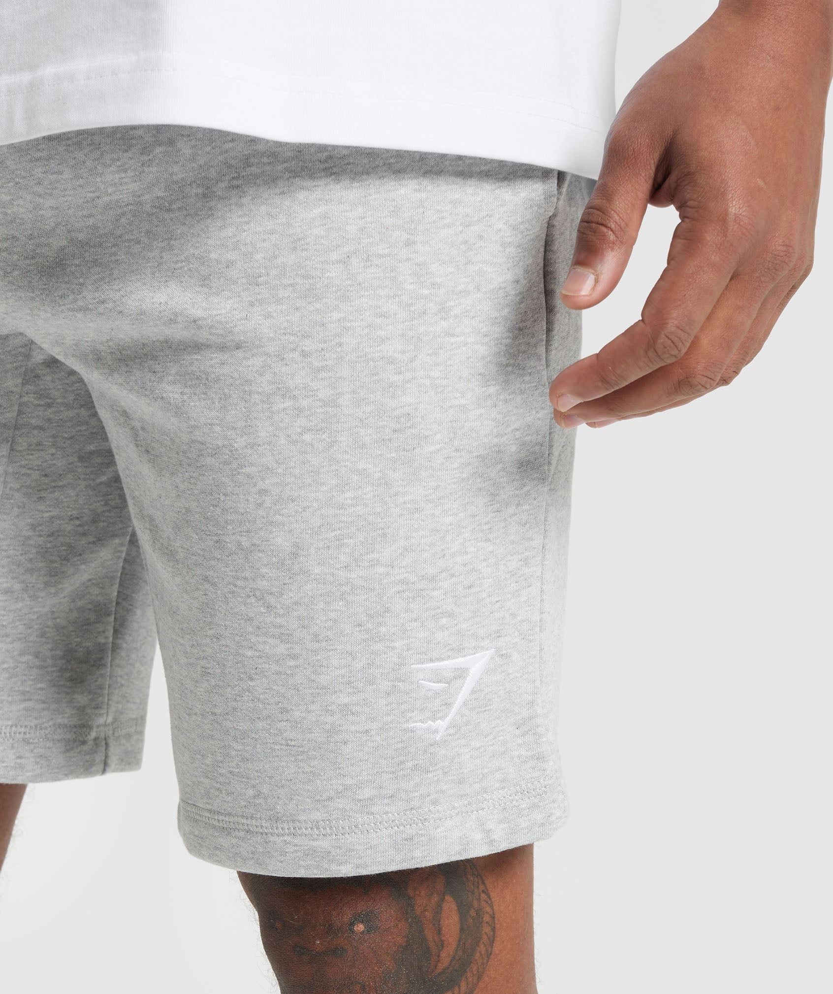 Gymshark Crest 9" Shorts - Light Grey Marl - Image 6