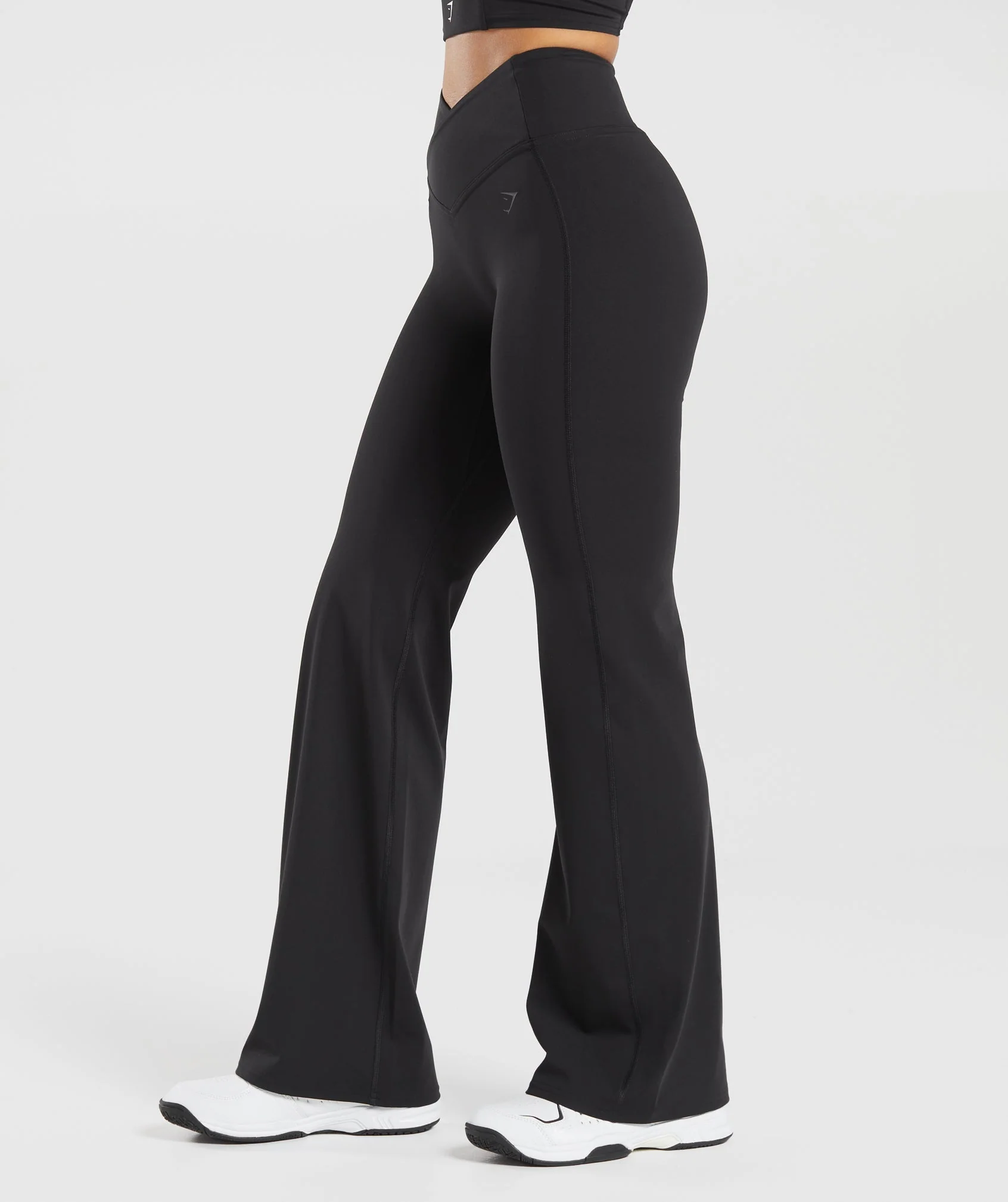 Gymshark Crossover Regular Flared Leggings - Black - Image 3