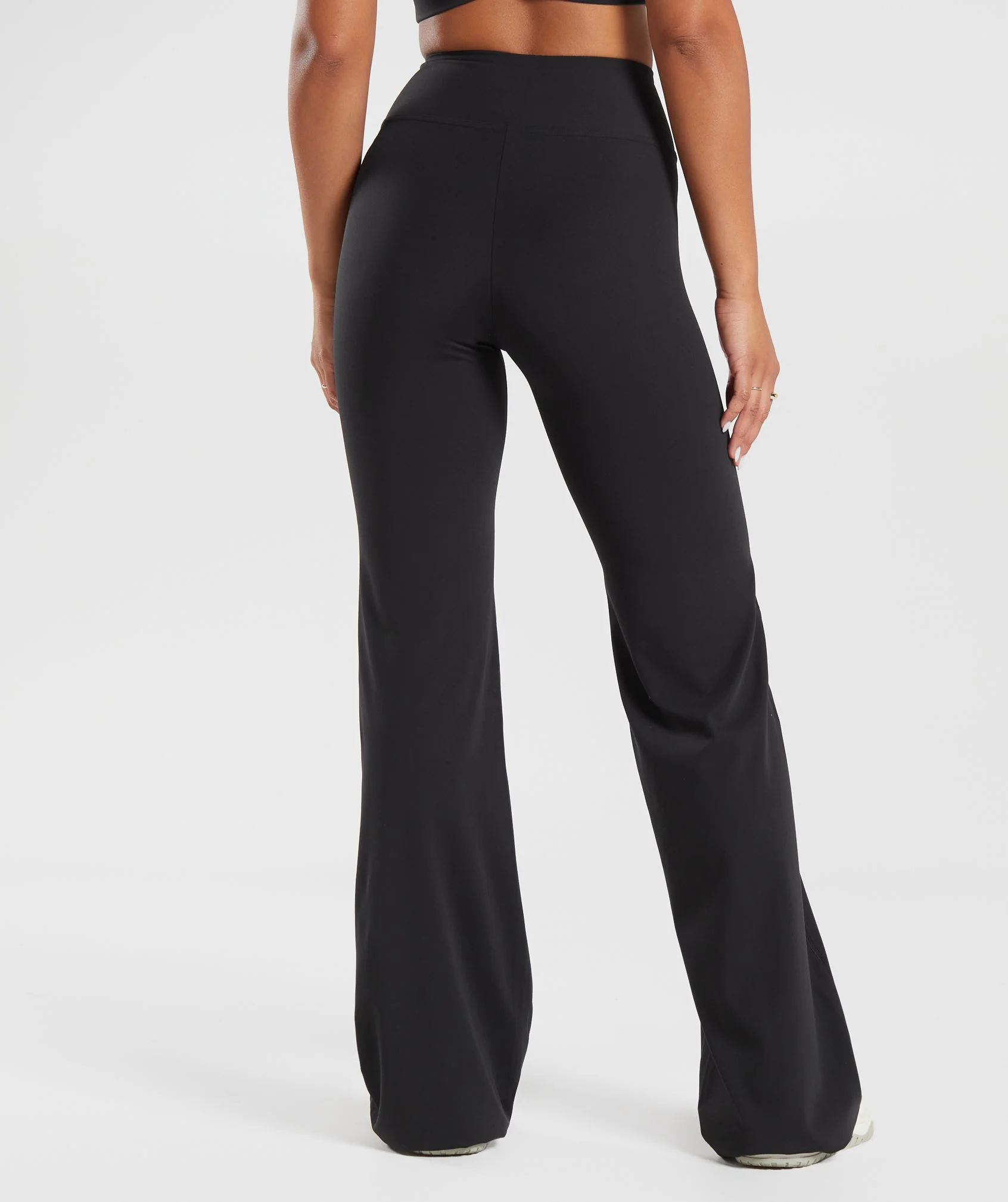 Gymshark Crossover Tall Flared Leggings - Black - Image 2