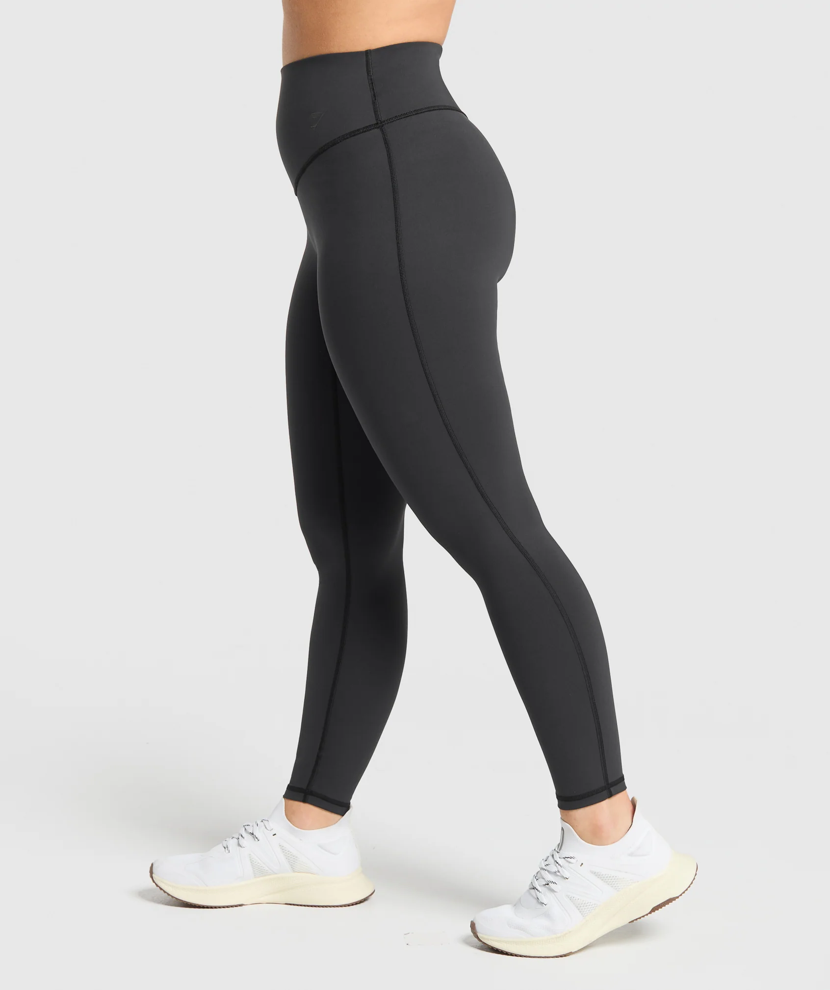 Gymshark Elevate Short Leggings 2.0 - Black - Image 3