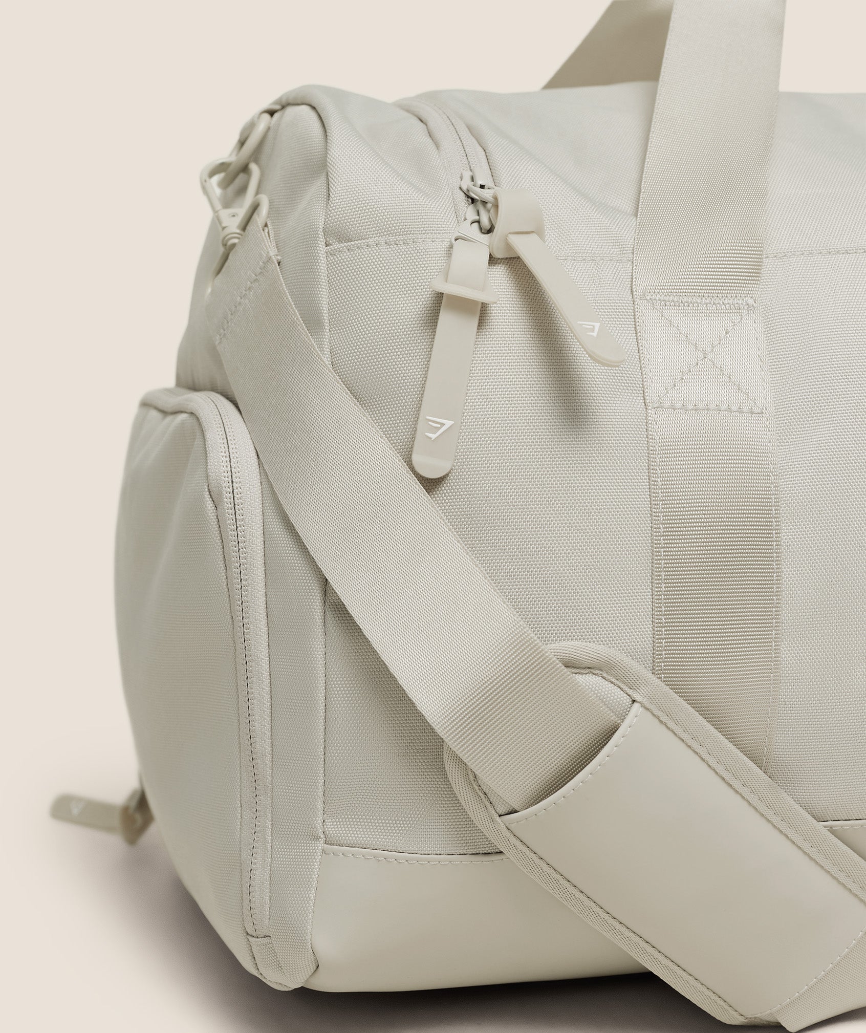Gymshark Everyday Holdall Medium - Pebble Grey - Image 3
