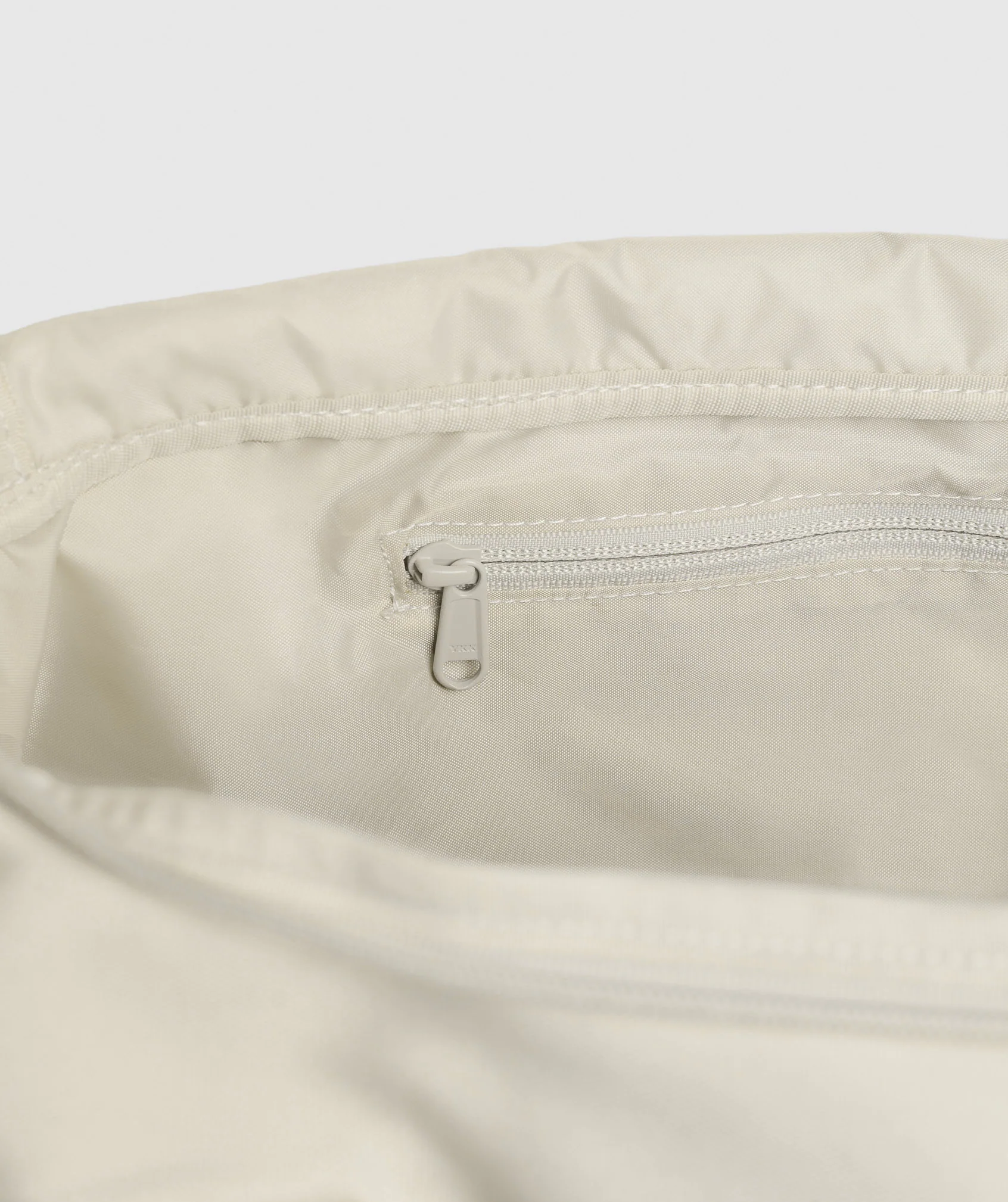 Gymshark Everyday Holdall Small - Pebble Grey - Image 7