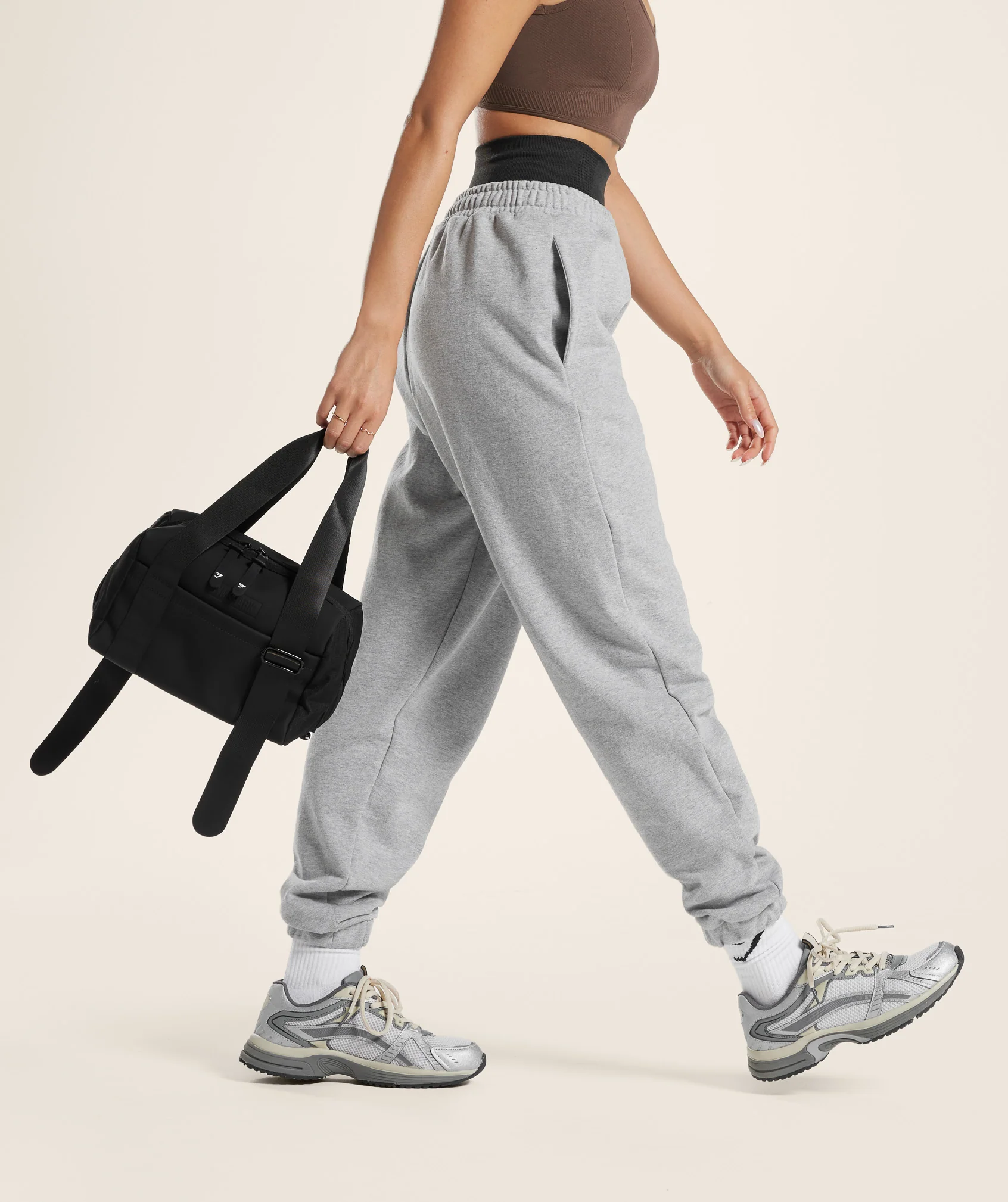 Gymshark Everyday Mini Holdall - Black - Image 2