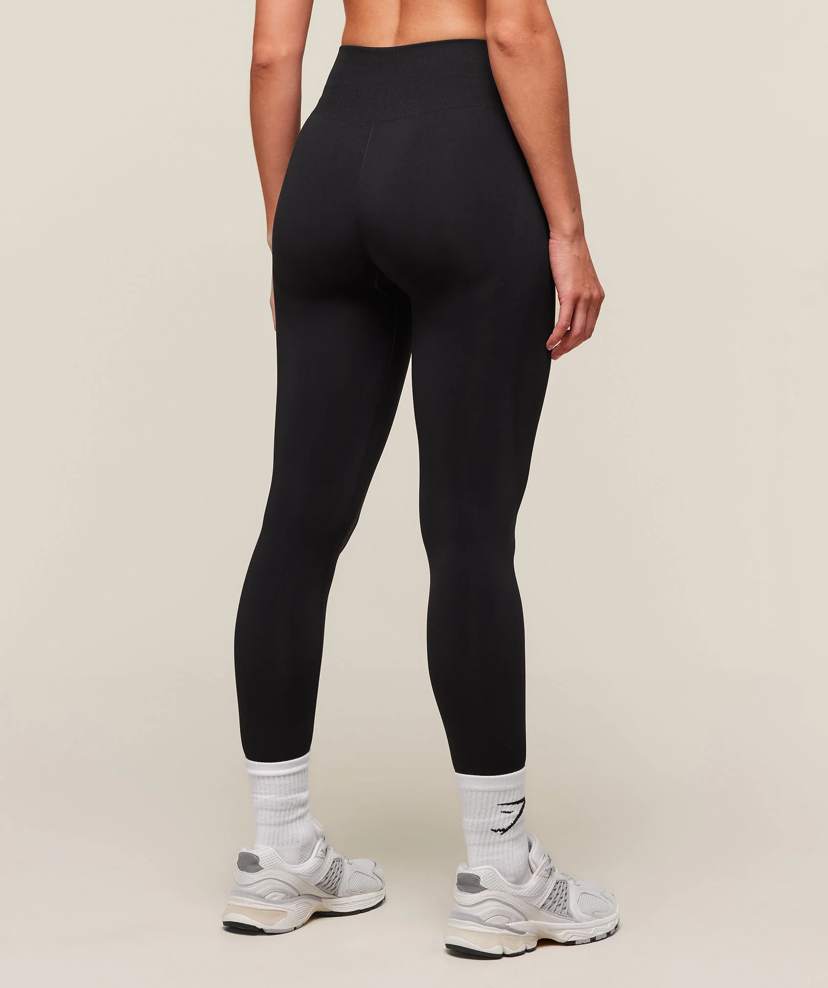 Gymshark Everyday Seamless Graphic Leggings - Black - Image 2