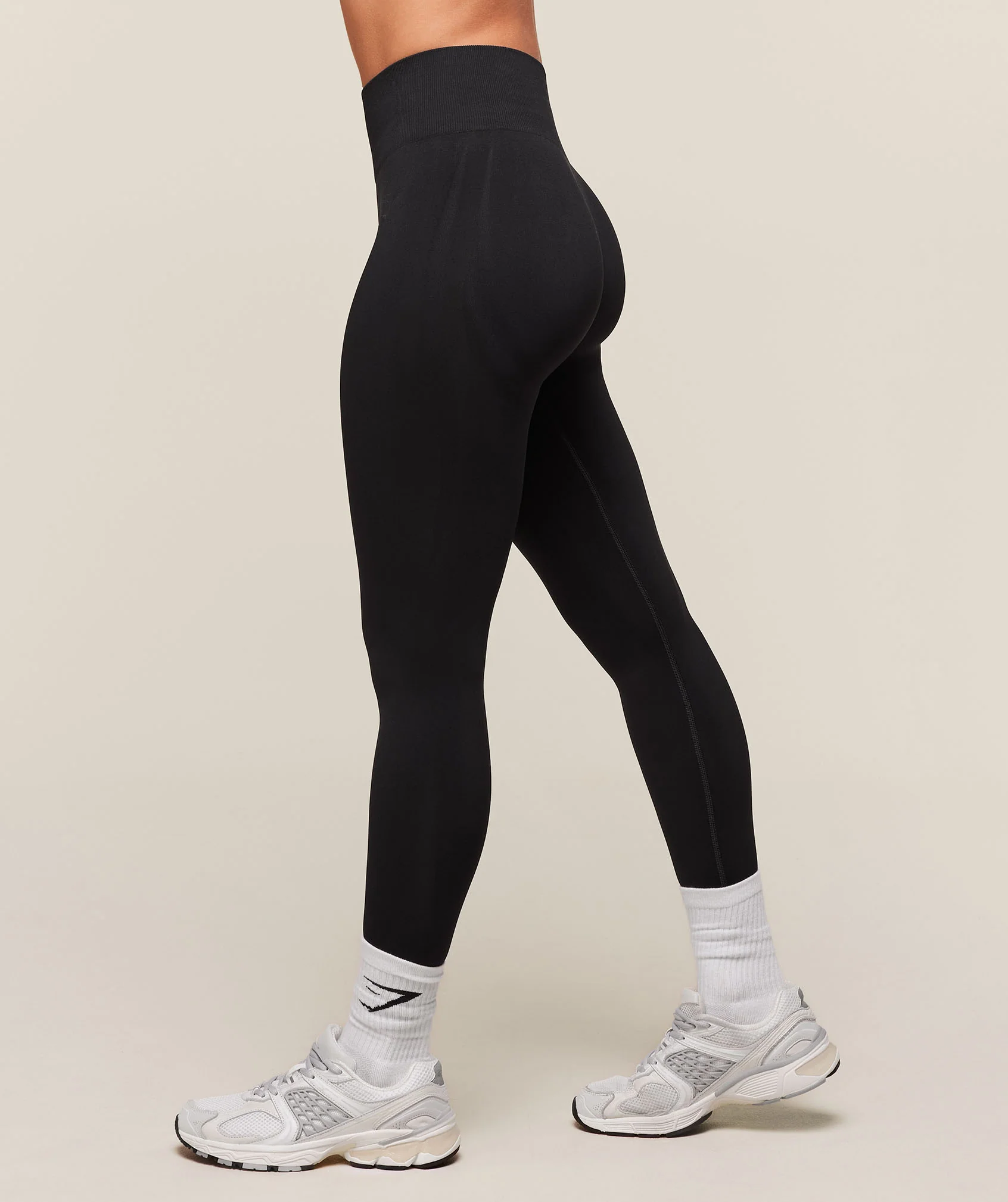 Gymshark Everyday Seamless Graphic Leggings - Black - Image 4