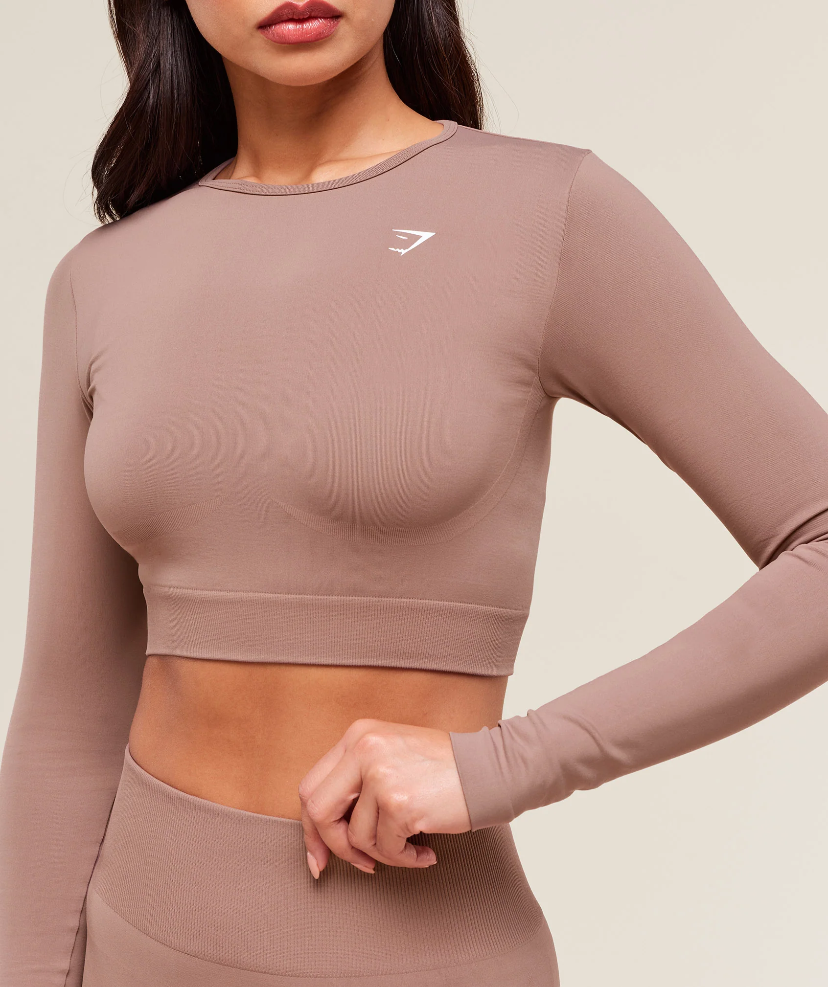 Gymshark Everyday Seamless Long Sleeve Crop Top - Chestnut Pink - Image 3