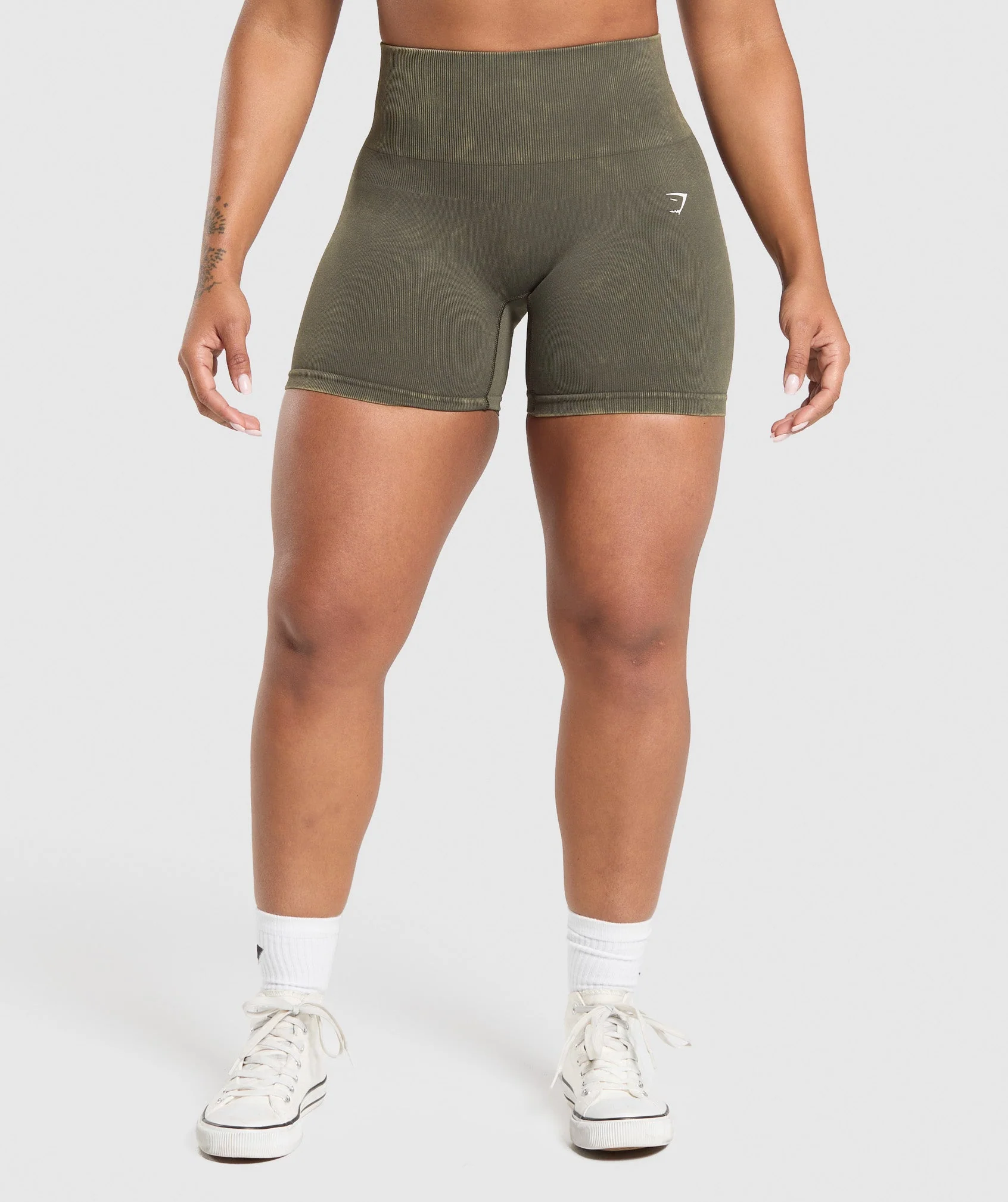 Gymshark Gains Seamless Plain Shorts - Strength Green
