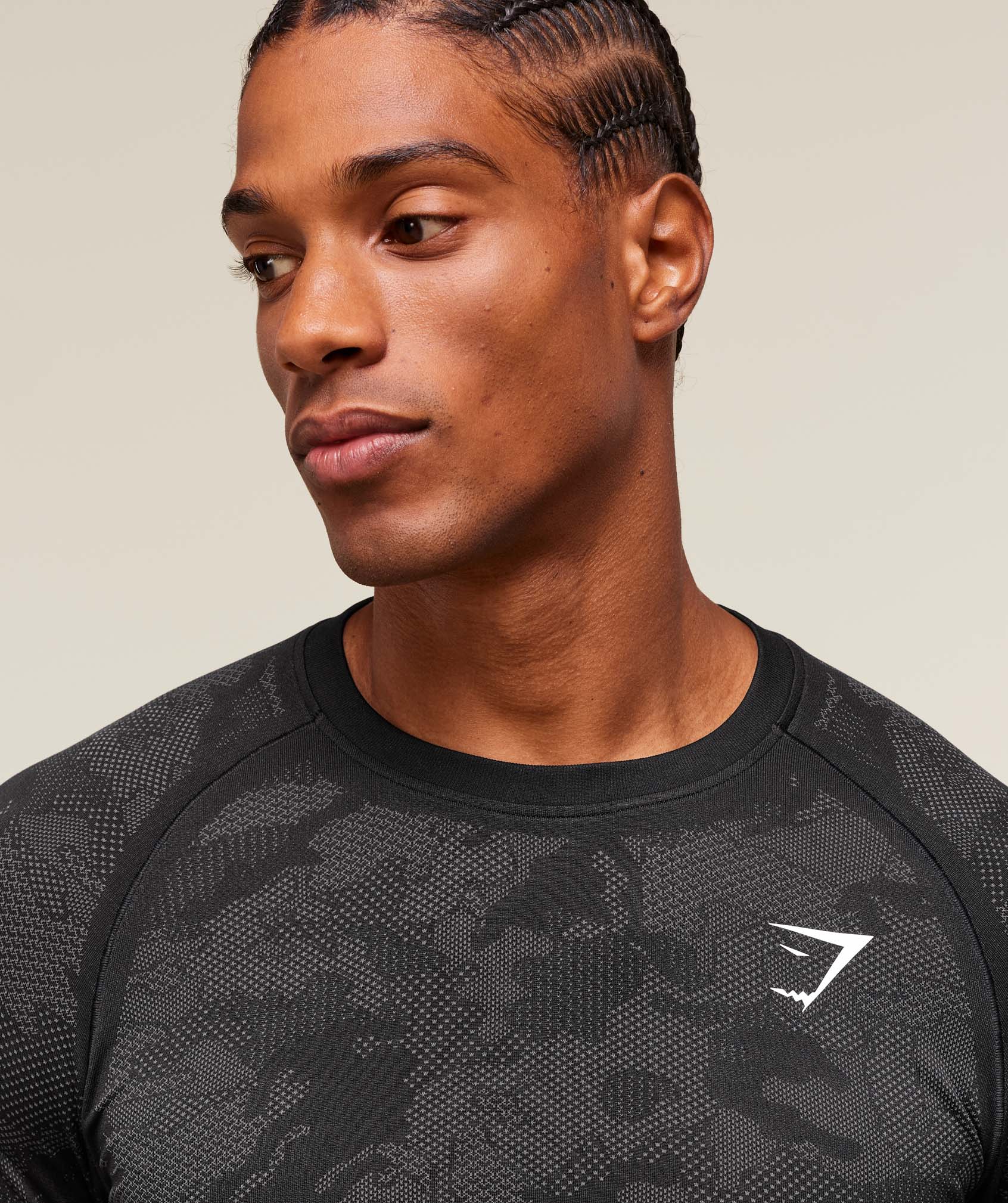 Gymshark Geo Seamless Long Sleeve T-Shirt - Black/Charcoal Grey - Image 6