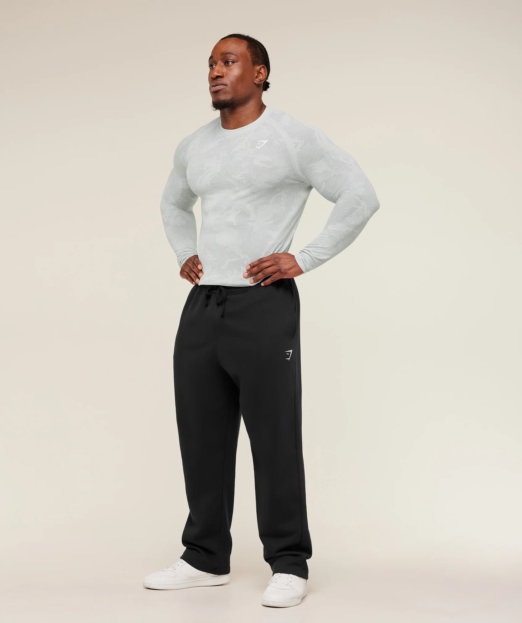 Gymshark Geo Seamless Long Sleeve T-Shirt - Light Grey/Smokey Grey - Image 7