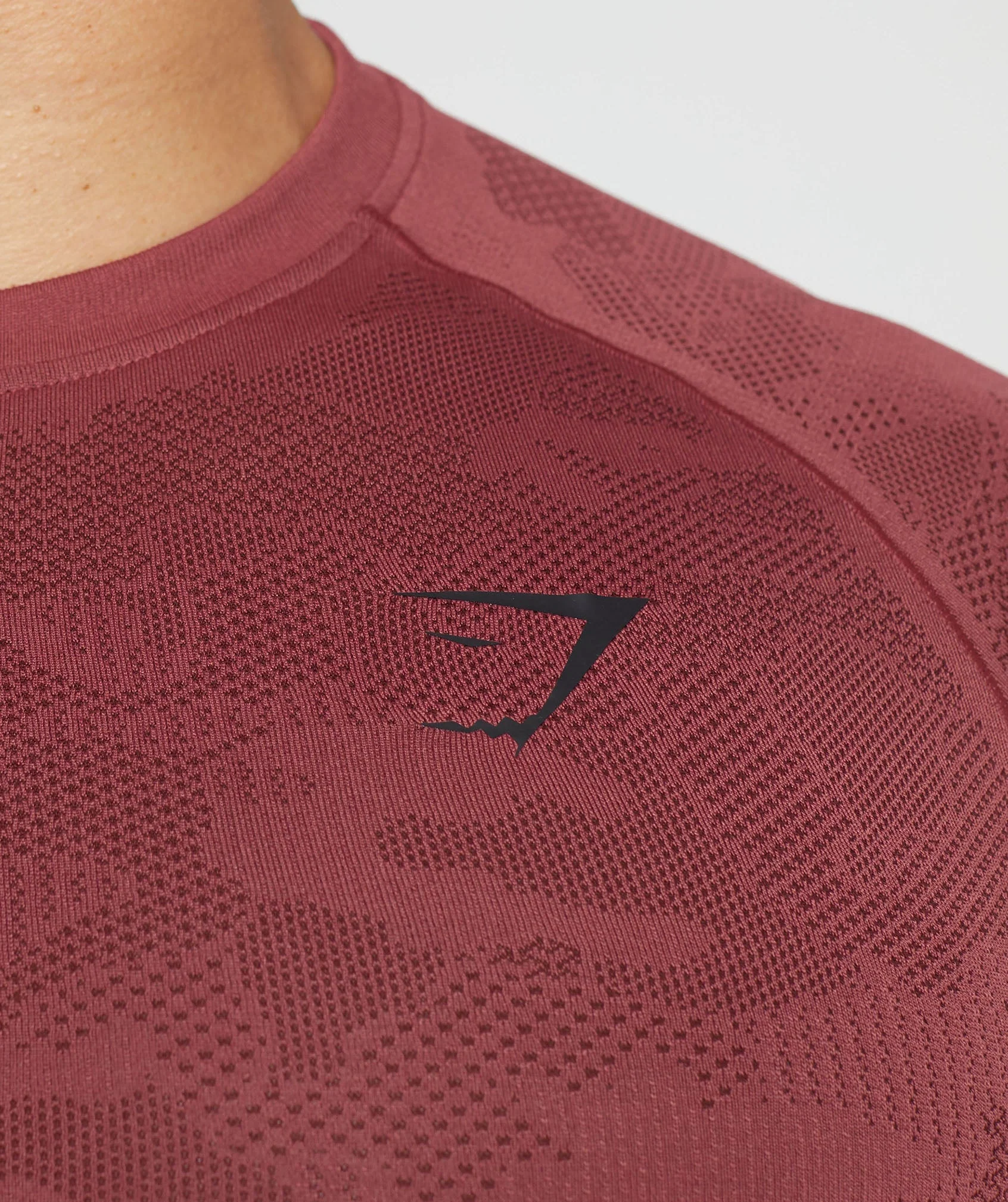 Gymshark Geo Seamless T-Shirt - Soft Berry/Rich Maroon - Image 3