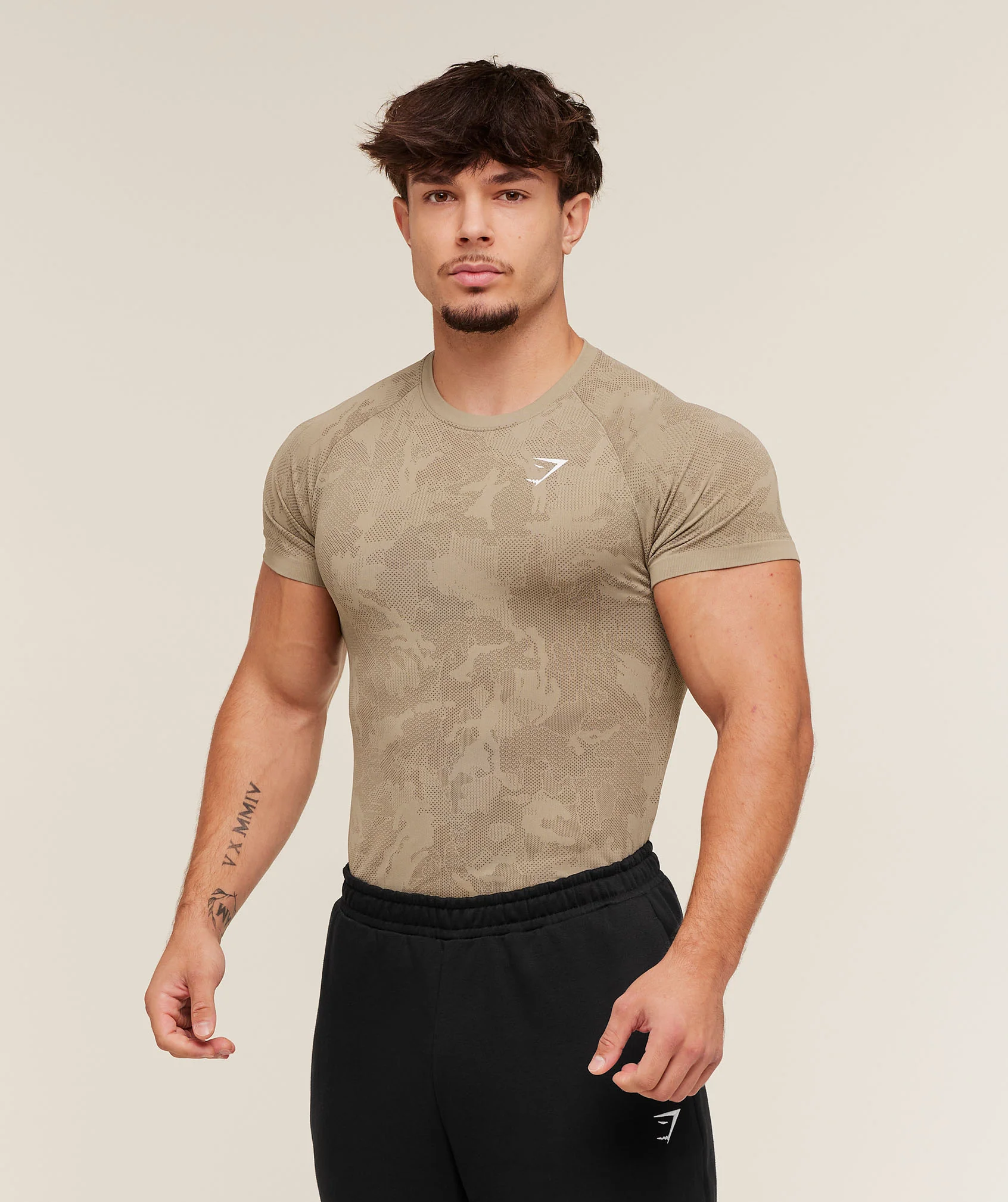 Gymshark Geo Seamless T-Shirt - Cement Brown/Soul Brown - Image 3