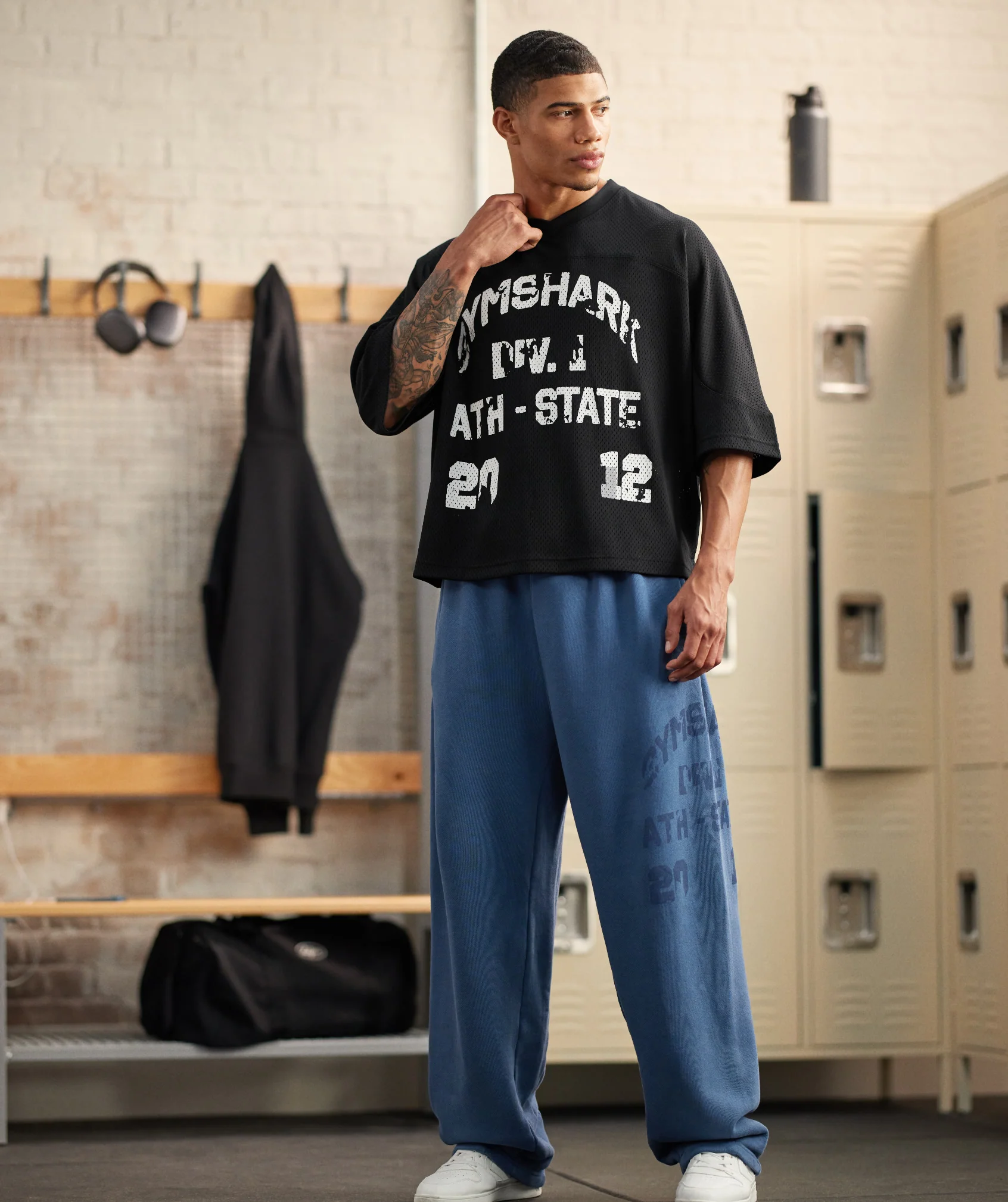 Gymshark Graphic Mesh Oversized T-Shirt - Black - Image 3