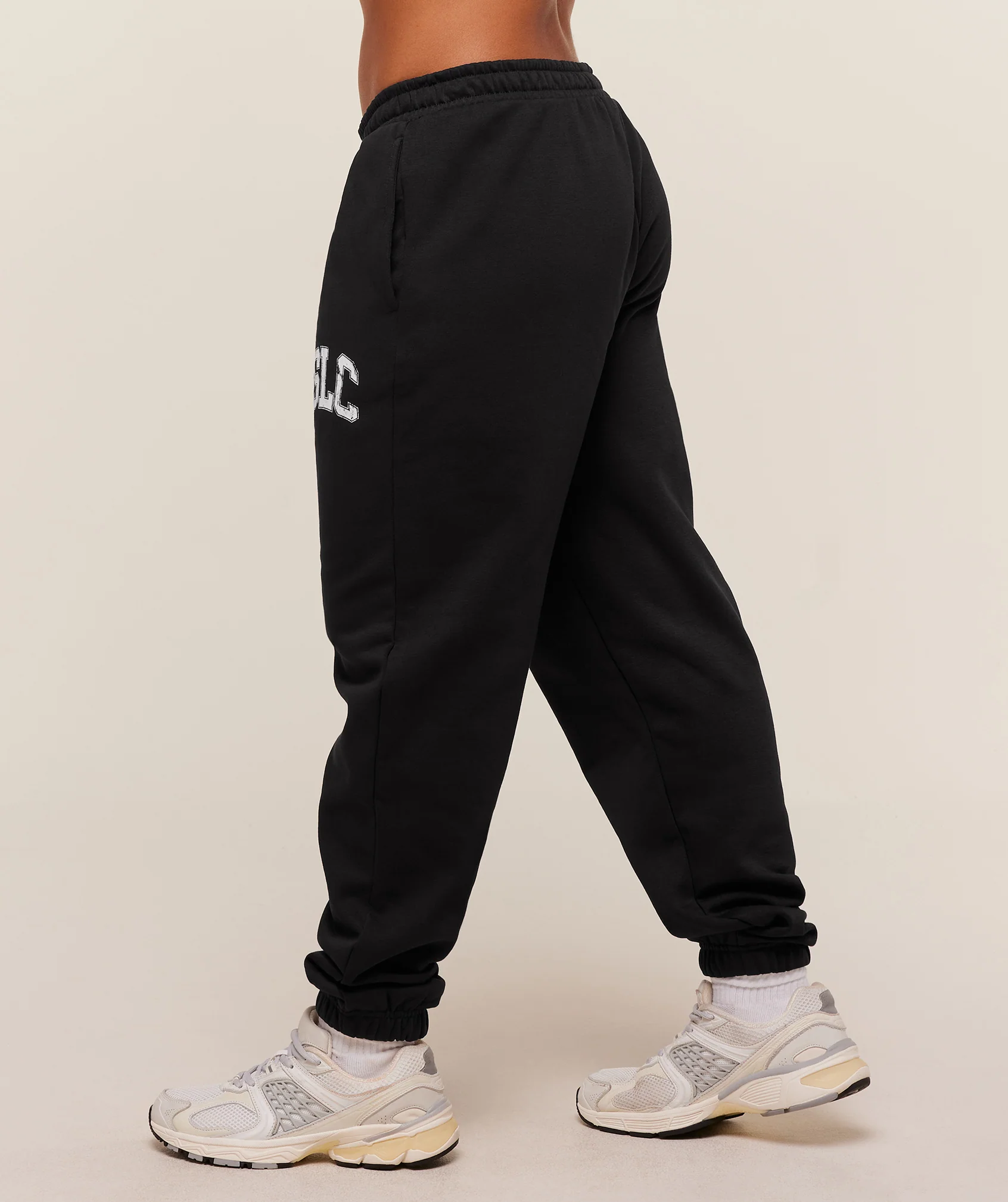 Gymshark GSLC Lifting Club Cuffed Joggers - Black - Image 3