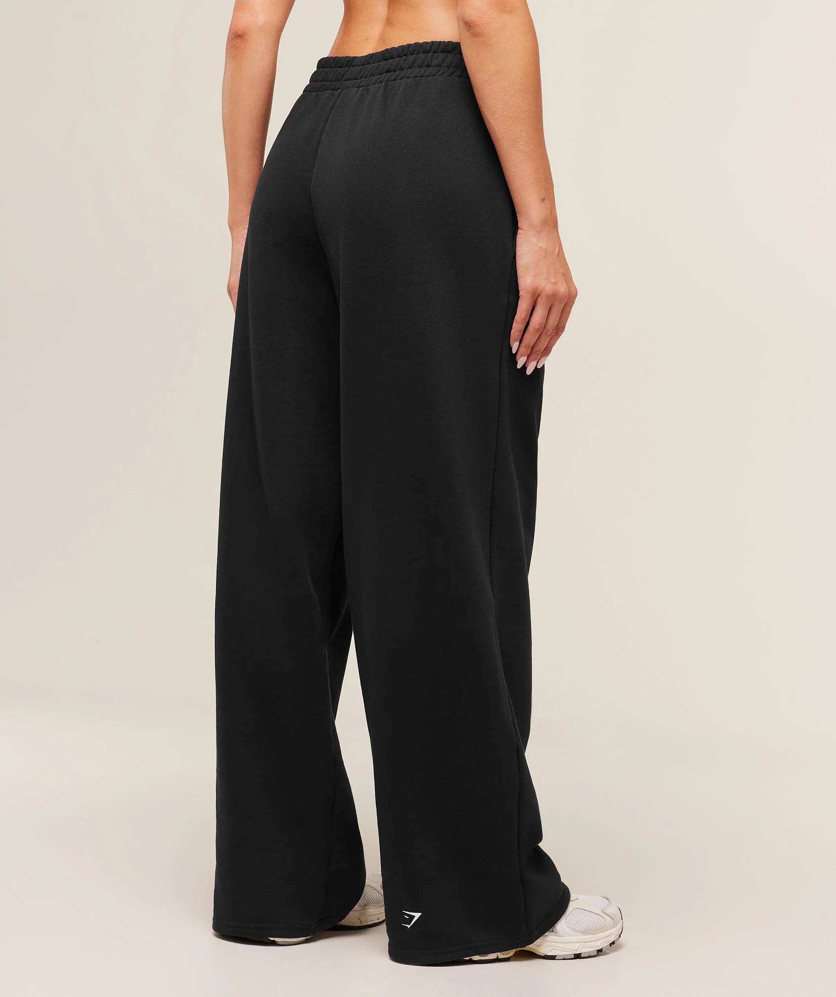 Gymshark GSLC Lifting Club Straight Leg Joggers - Black - Image 2