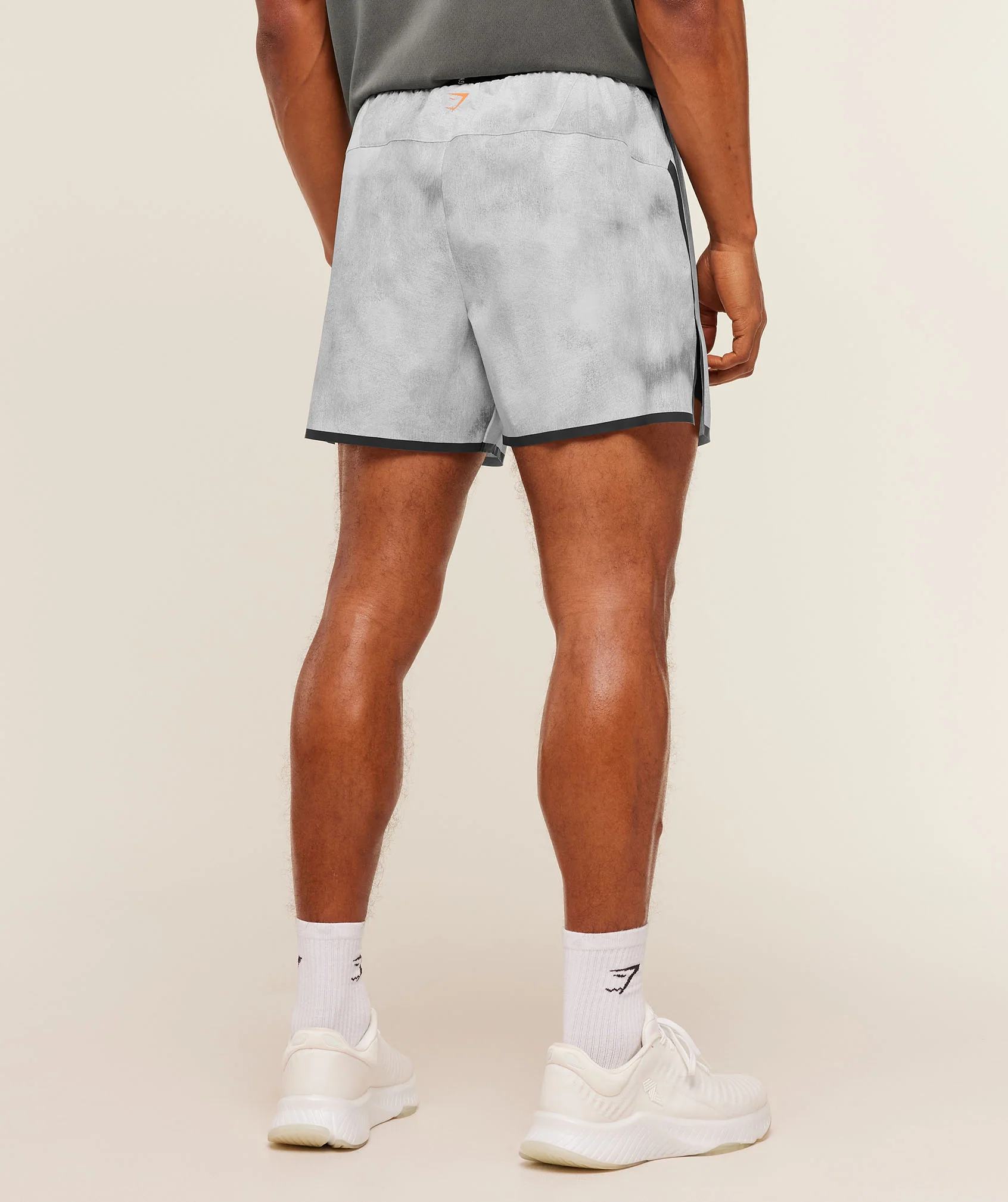 Gymshark Hybrid 5" Performance Shorts - Smokey Grey - Image 4