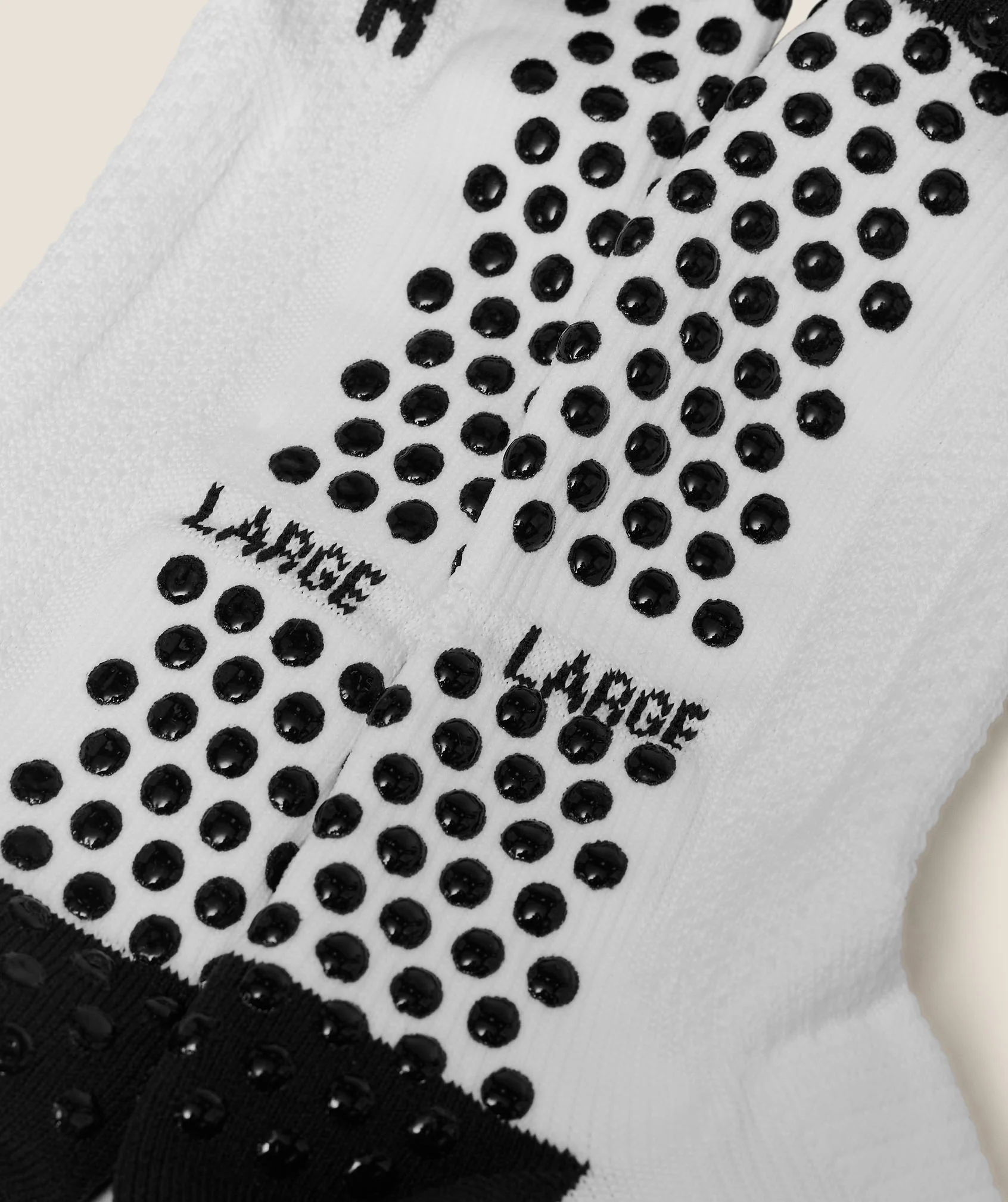 Gymshark Hybrid Training Grip Socks Single - White/Black - Image 4