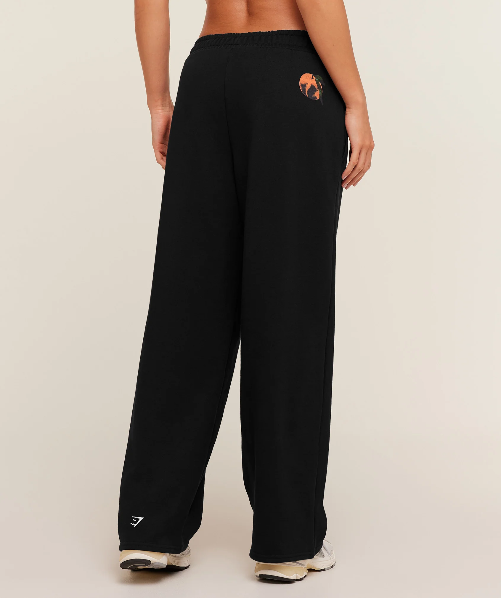 Gymshark Juicy Peach Wide Leg Joggers - Black - Image 3