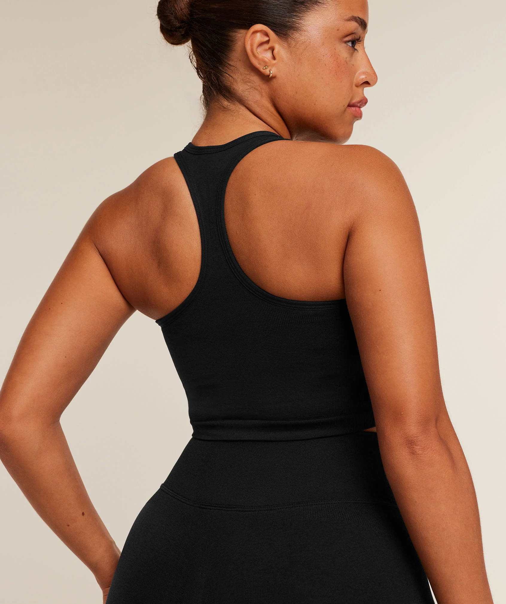 Gymshark Lift Seamless Midi Tank With Shelf - Black/Black Marl - Image 5