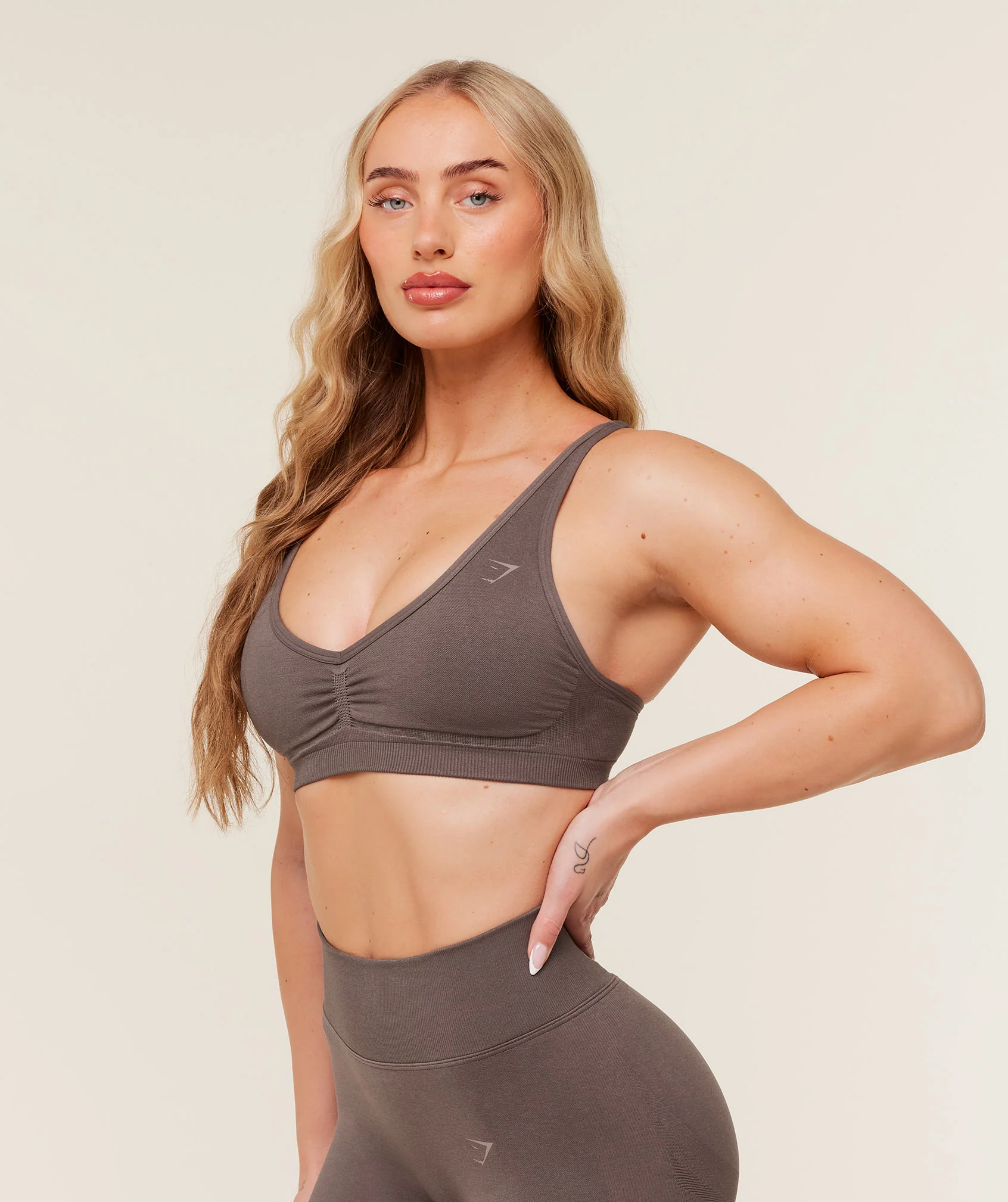 Gymshark Lift Seamless Sports Bra - Cool Brown - Image 4