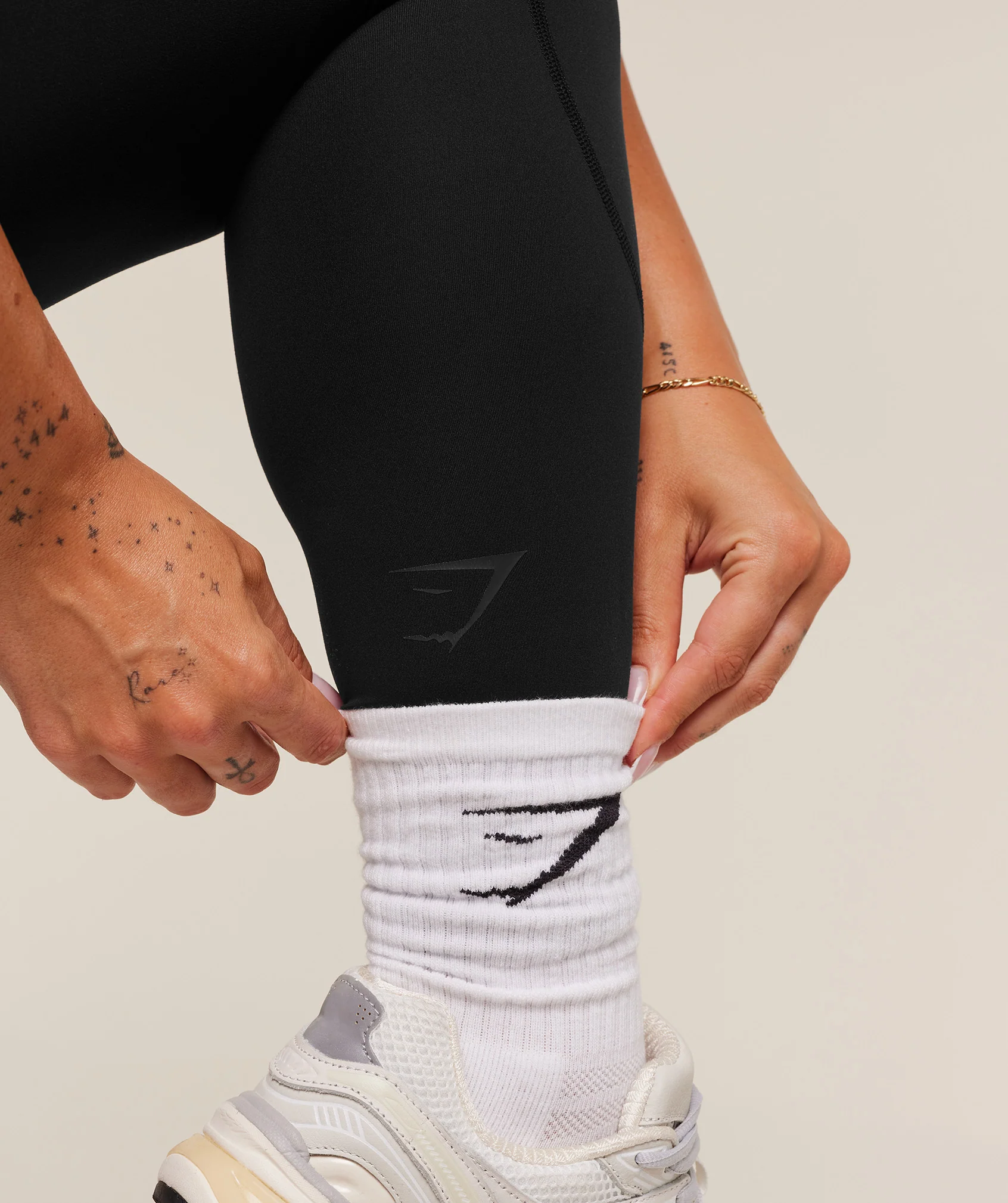 Gymshark Lifting Dipped Waistband Leggings - Black - Image 8