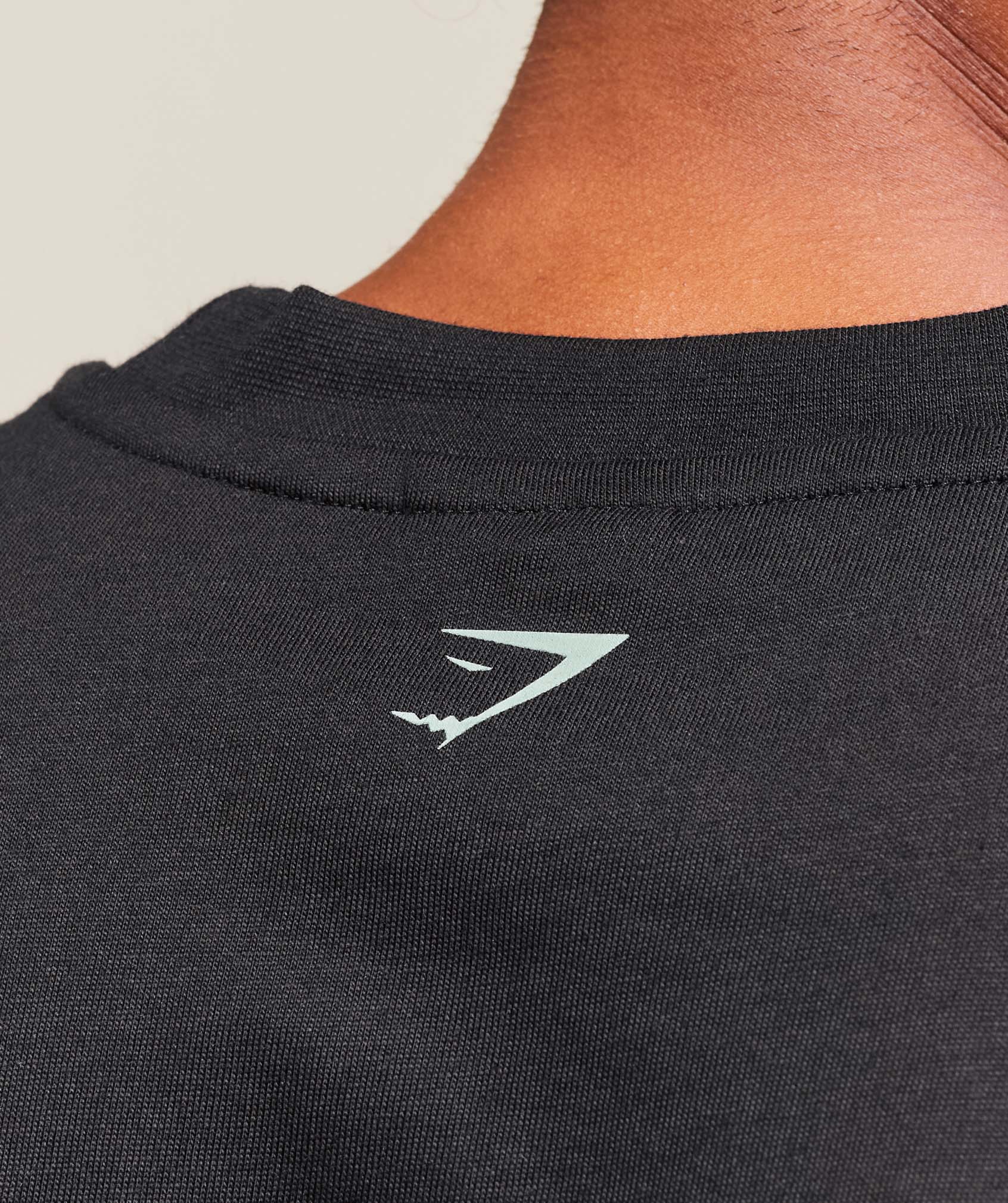 Gymshark Lifting Essentials T-Shirt - Black - Image 5