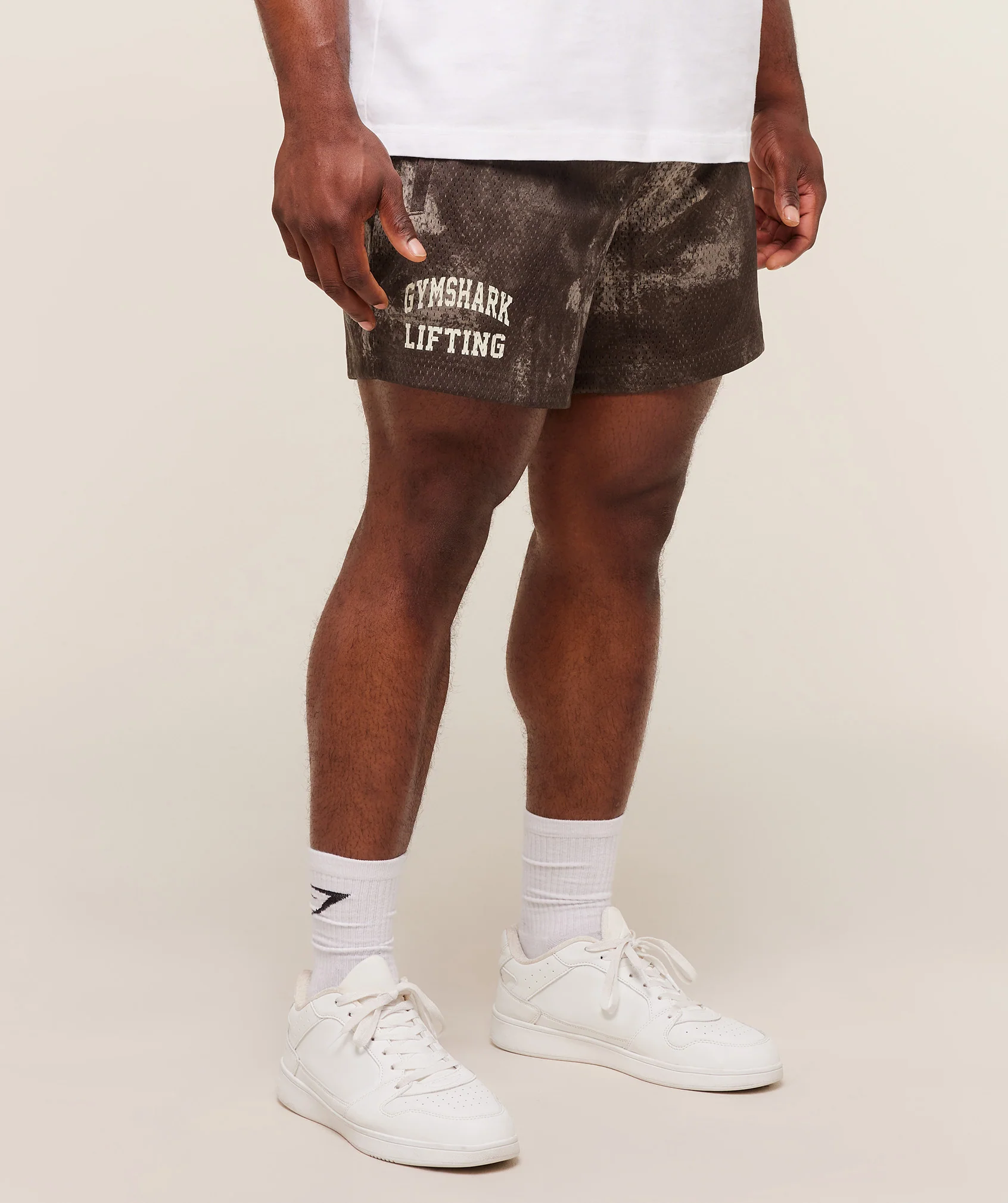 Gymshark Lifting Mesh 5" Shorts - Lifestyle Brown - Image 3