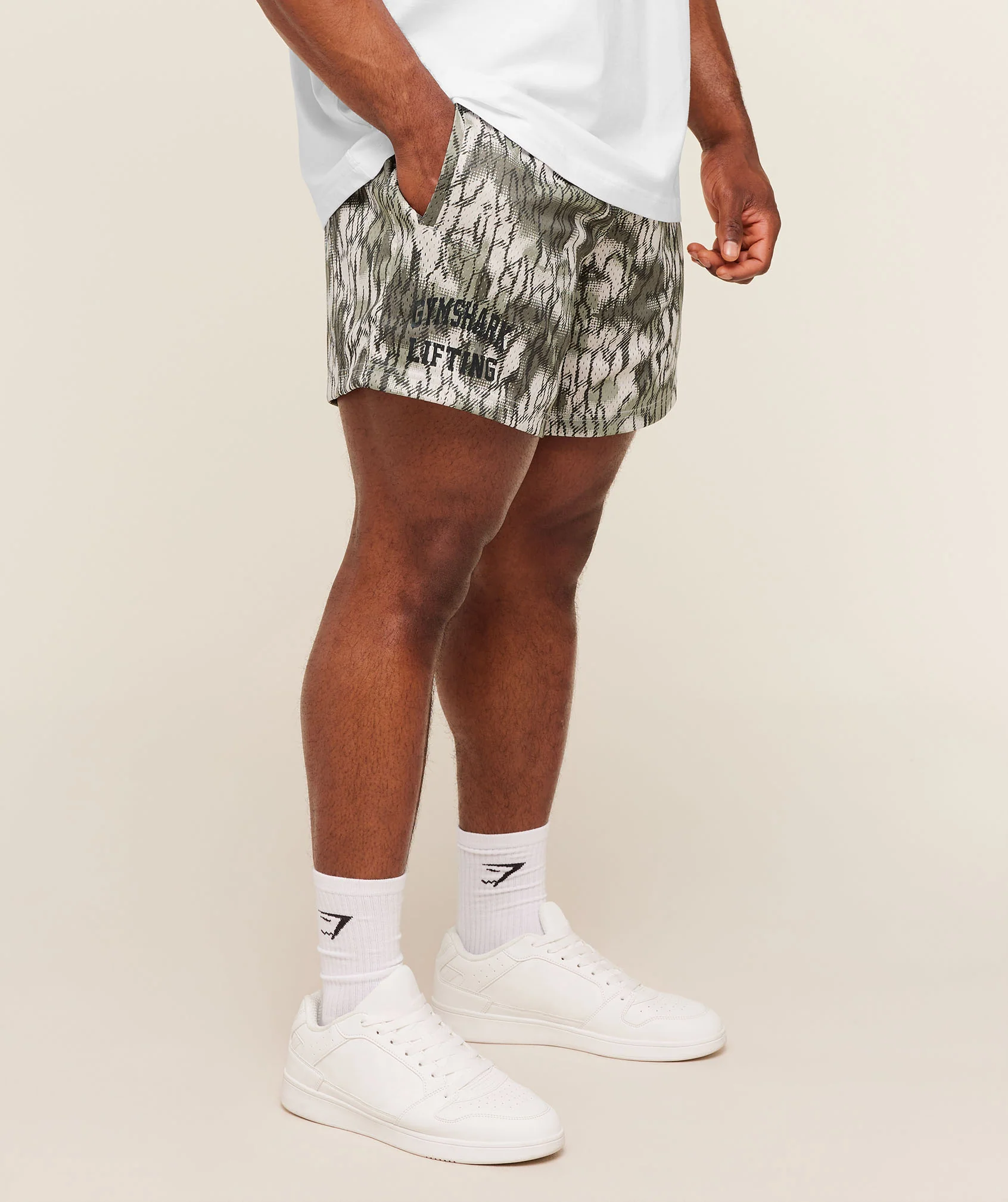 Gymshark Lifting Mesh 5" Shorts - Pebble Grey - Image 3