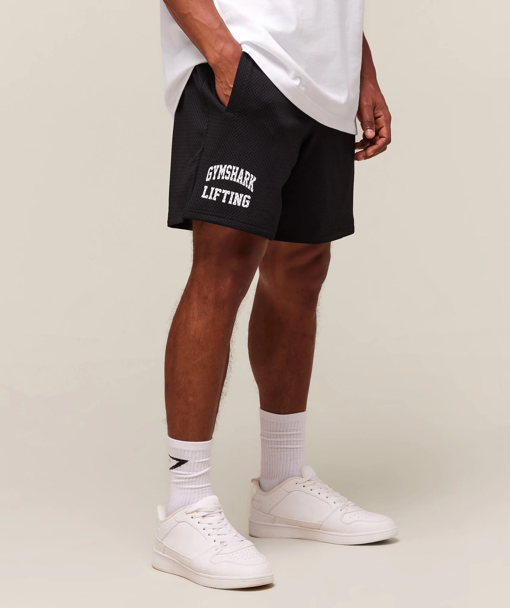 Gymshark Lifting Mesh 7" Shorts - Black - Image 2