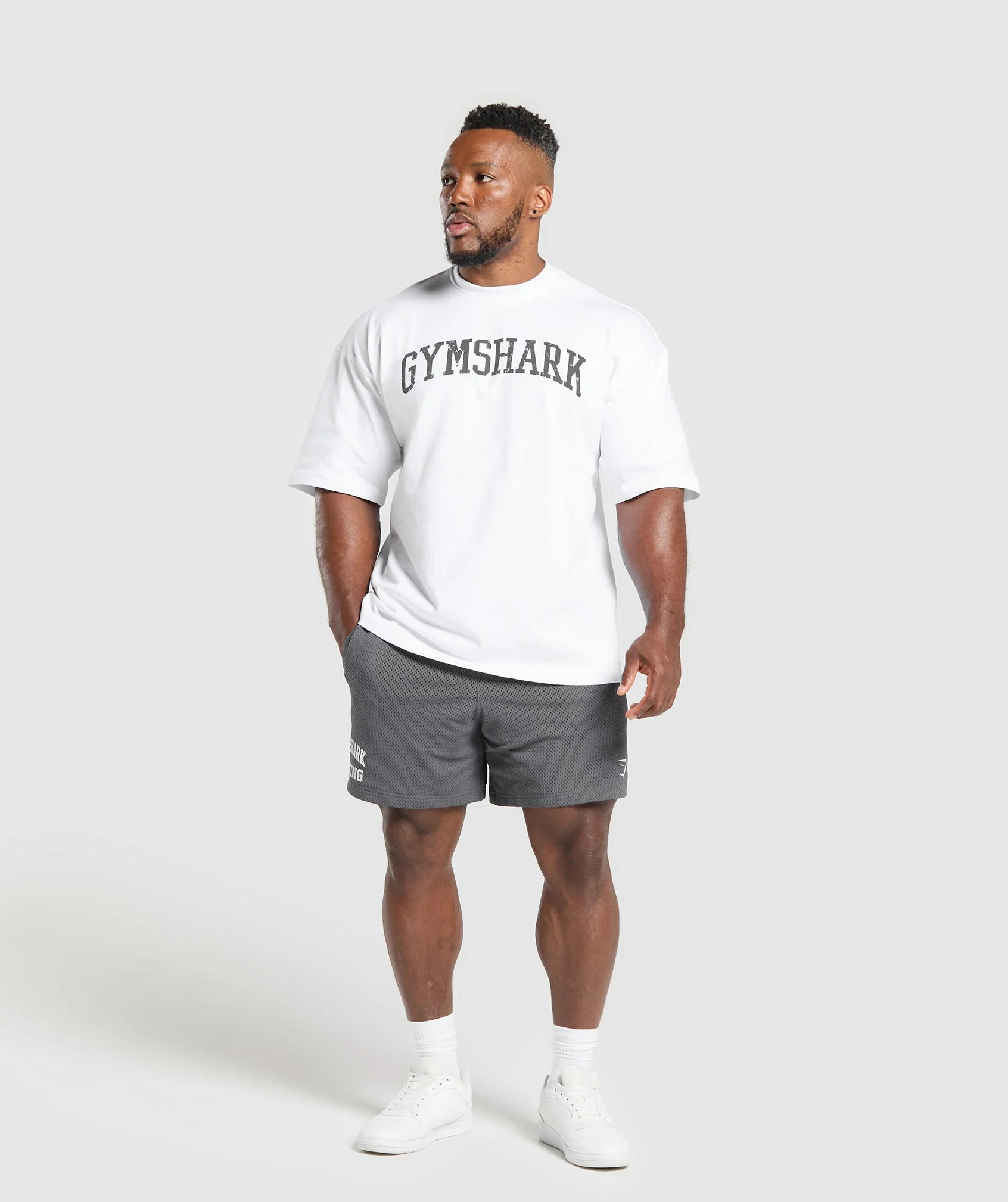 Gymshark Lifting Mesh 7" Shorts - Pitch Grey - Image 4