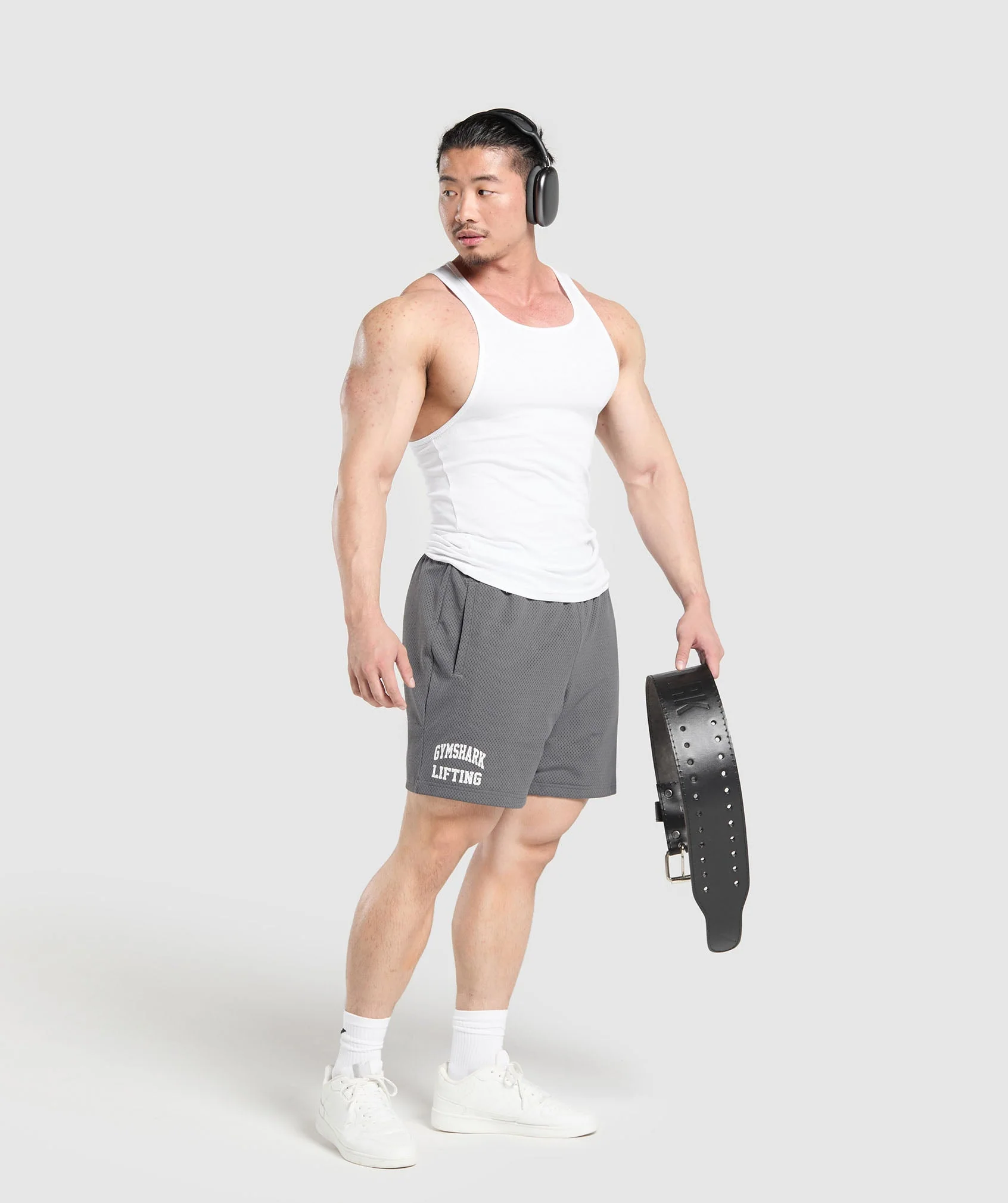 Gymshark Lifting Mesh 7" Shorts - Pitch Grey - Image 5