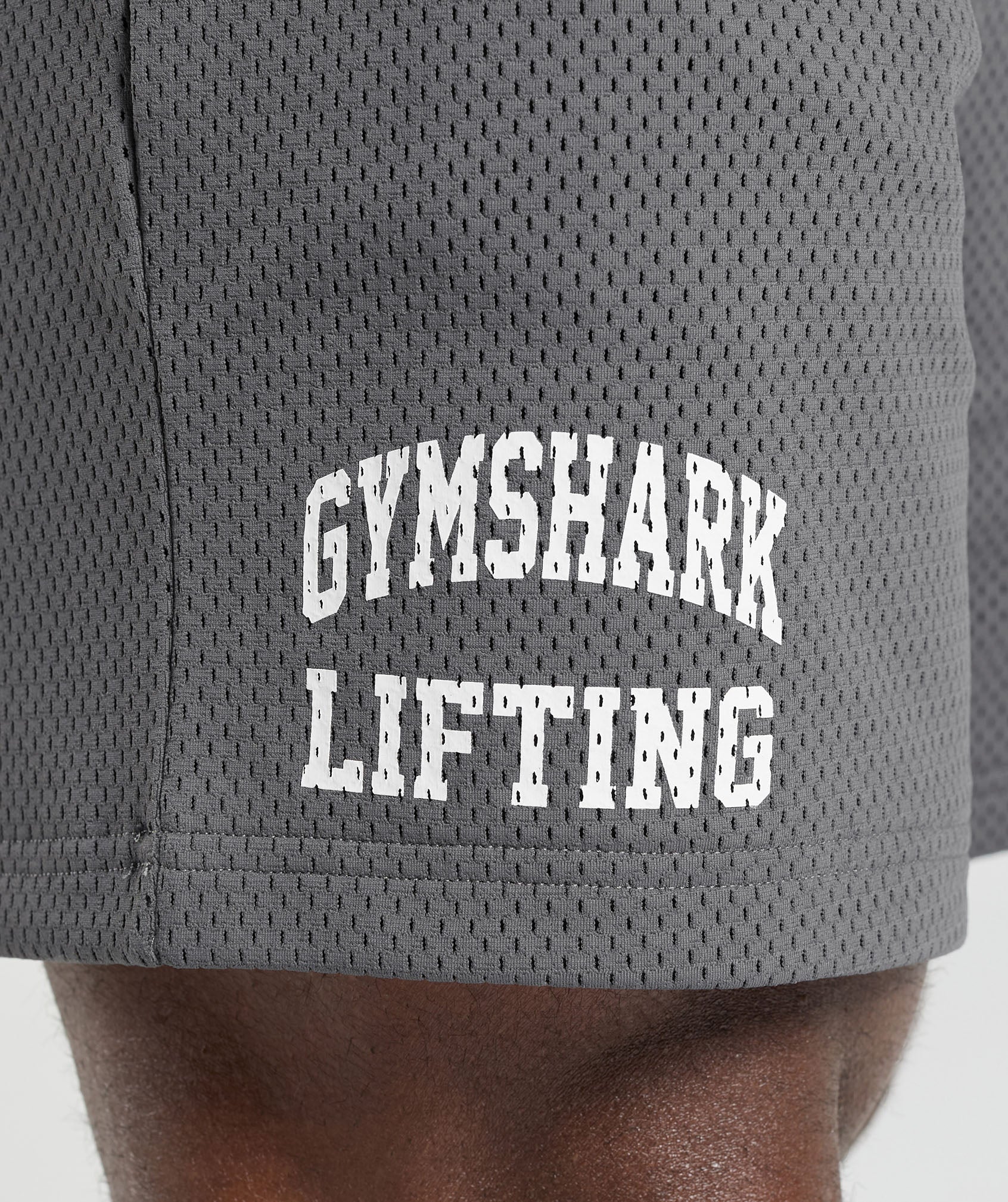Gymshark Lifting Mesh 7" Shorts - Pitch Grey - Image 7