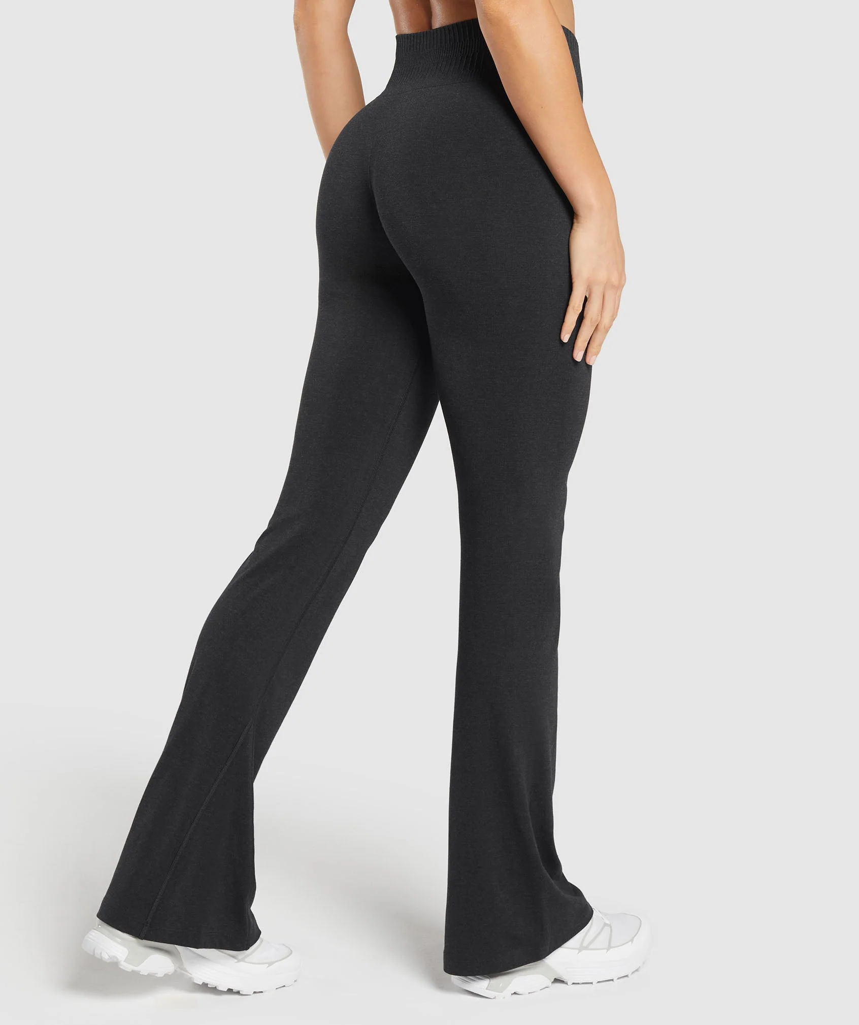 Gymshark Luxe Seamless Flare Leggings - Coal Marl - Image 2