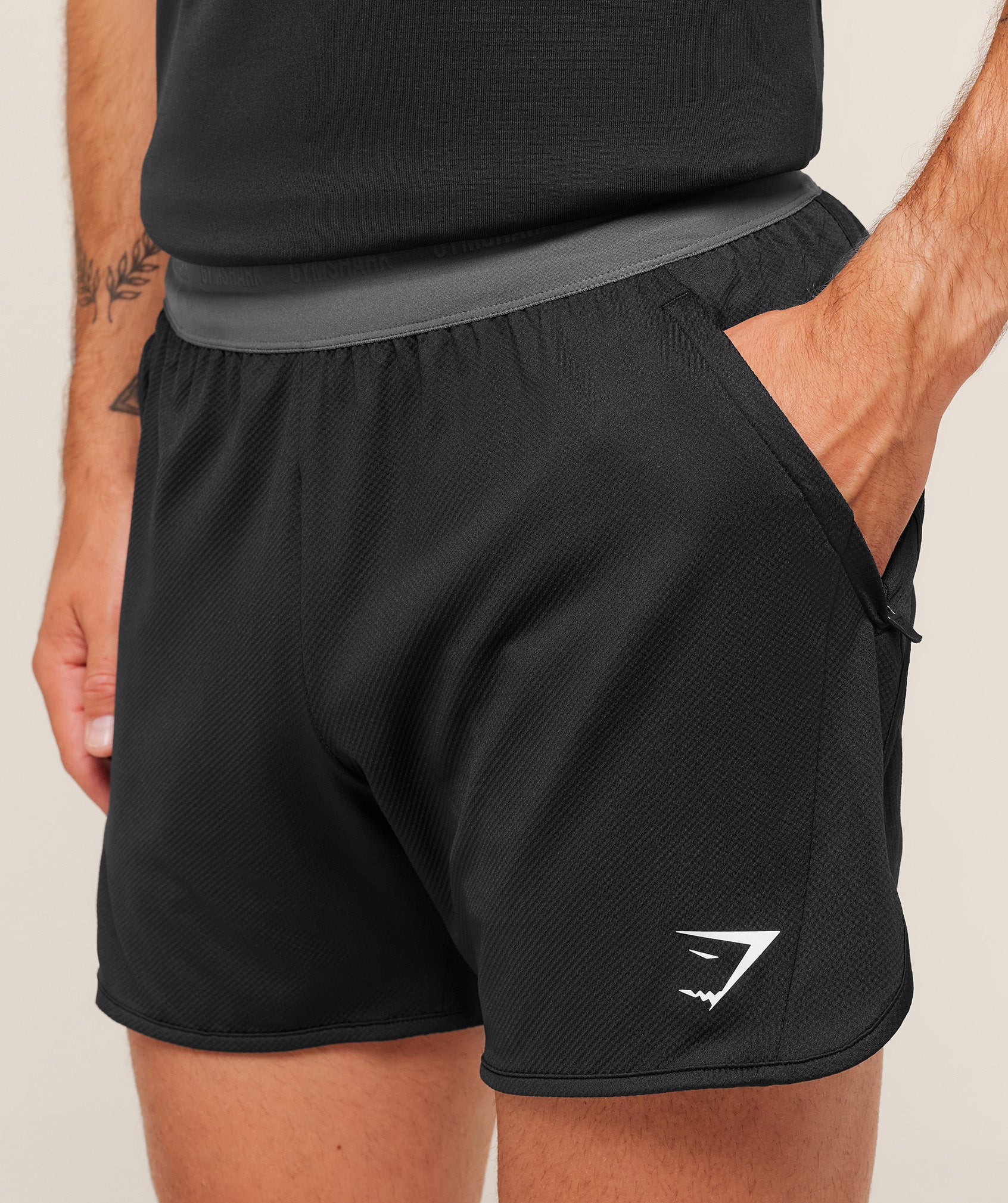 Gymshark Mesh Hybrid 5" Shorts - Black - Image 5